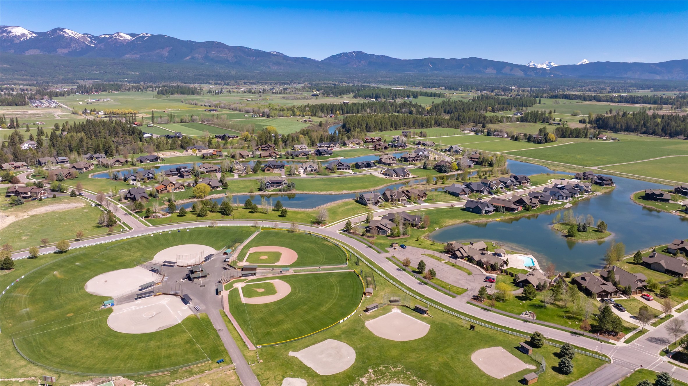 3067 River Lakes Drive