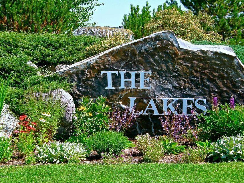 3067 River Lakes Drive