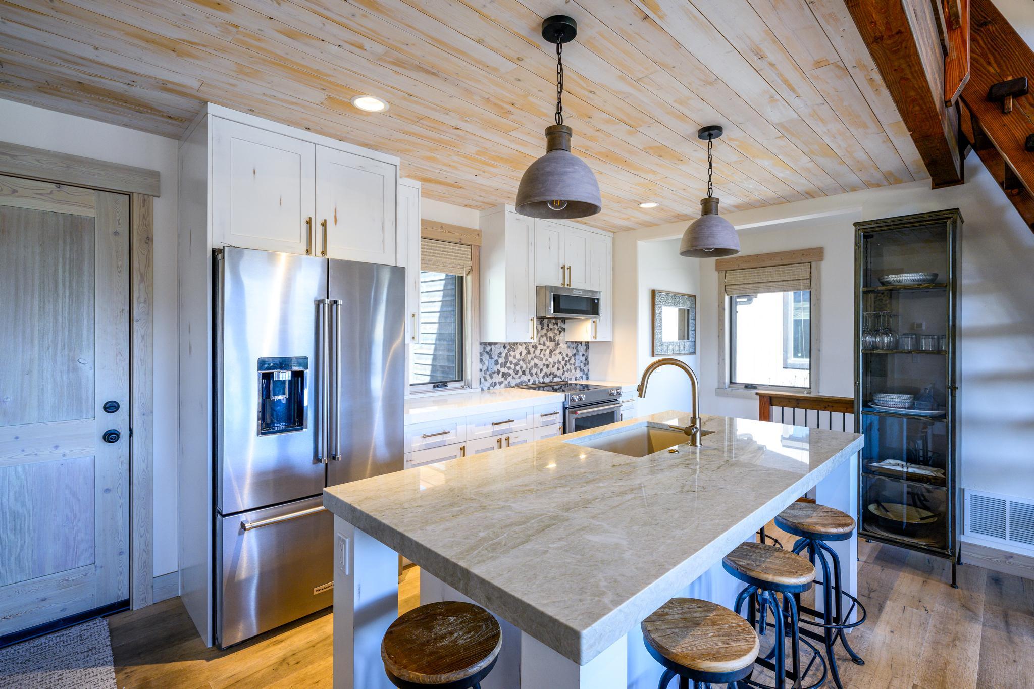 60 Cottage Lake Lane