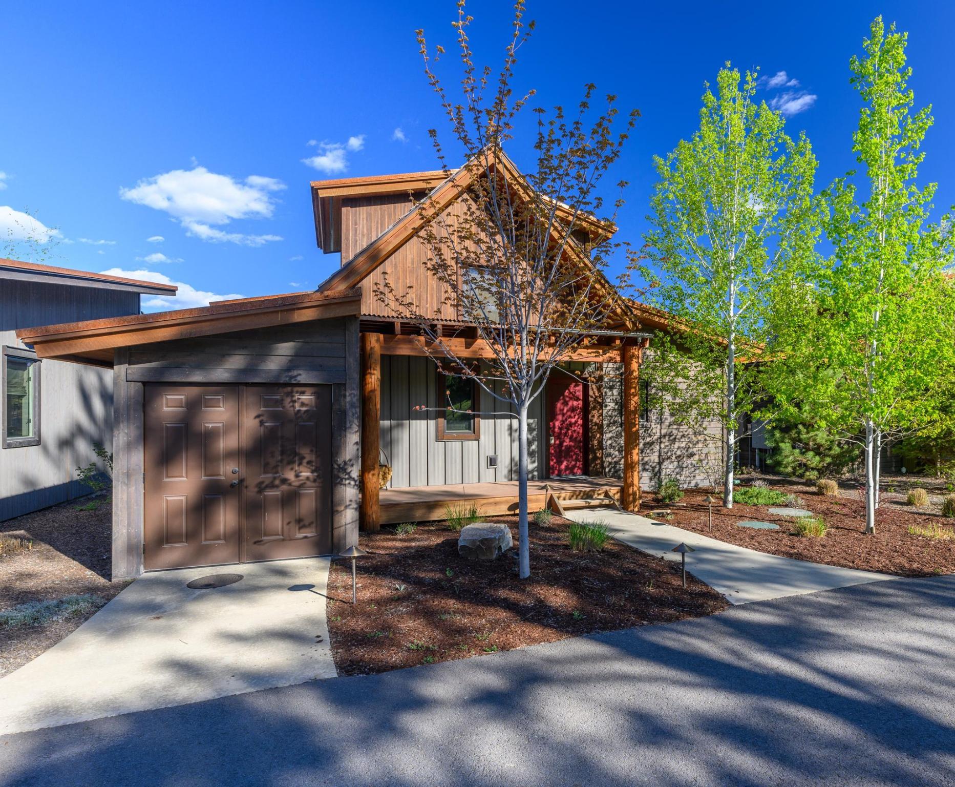 60 Cottage Lake Lane