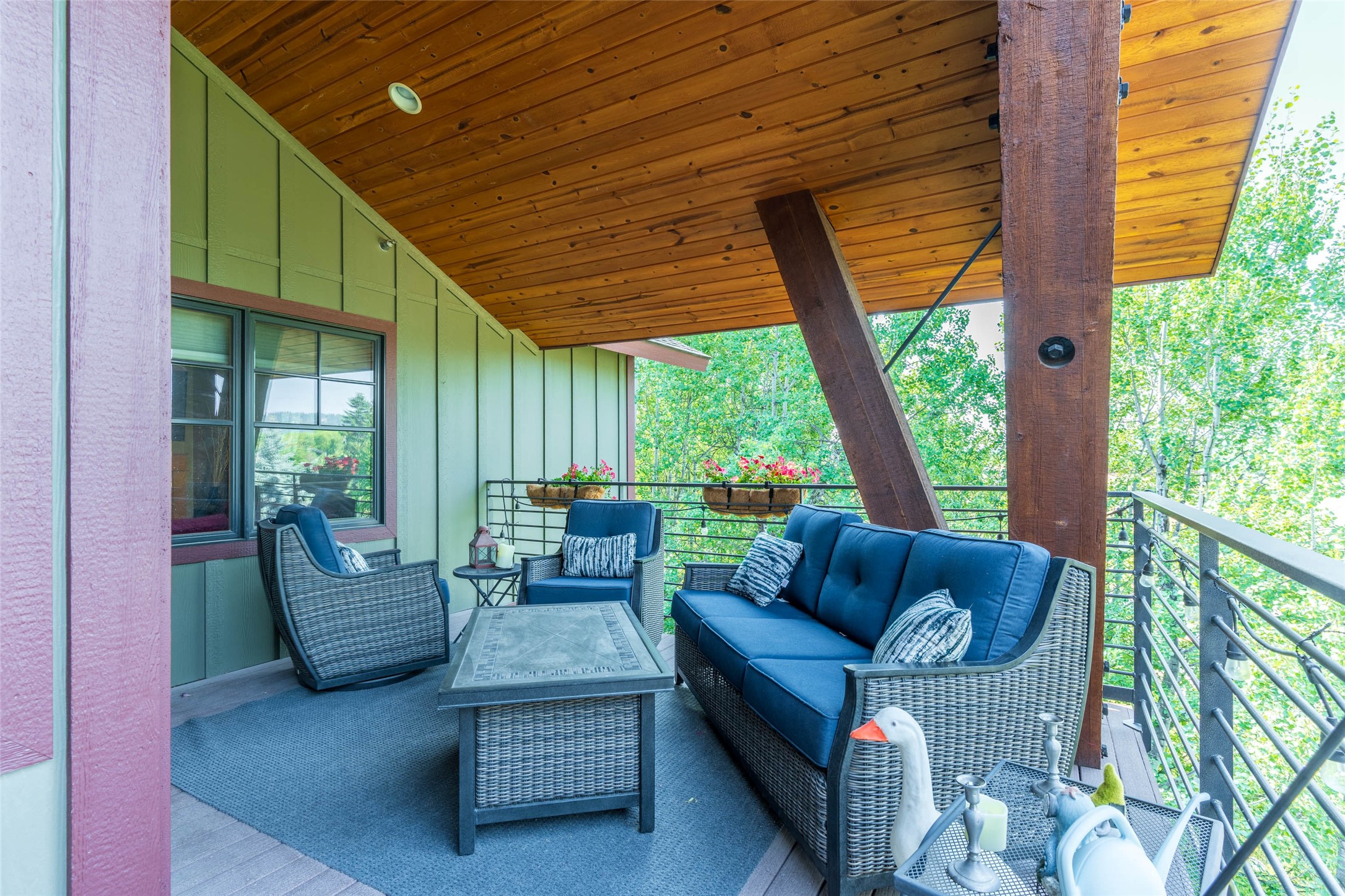 645 Woodland Place 9