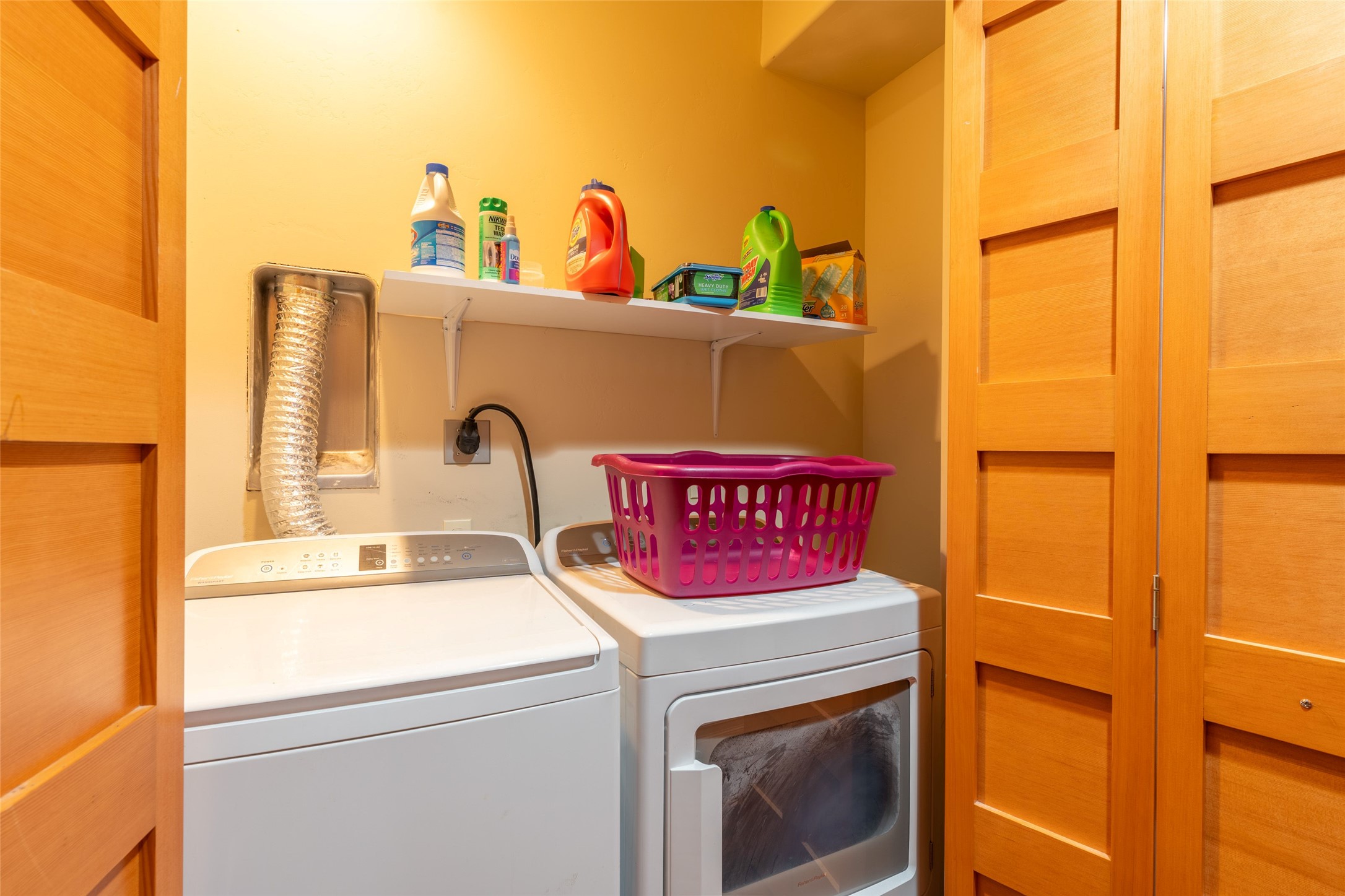 645 Woodland Place 9