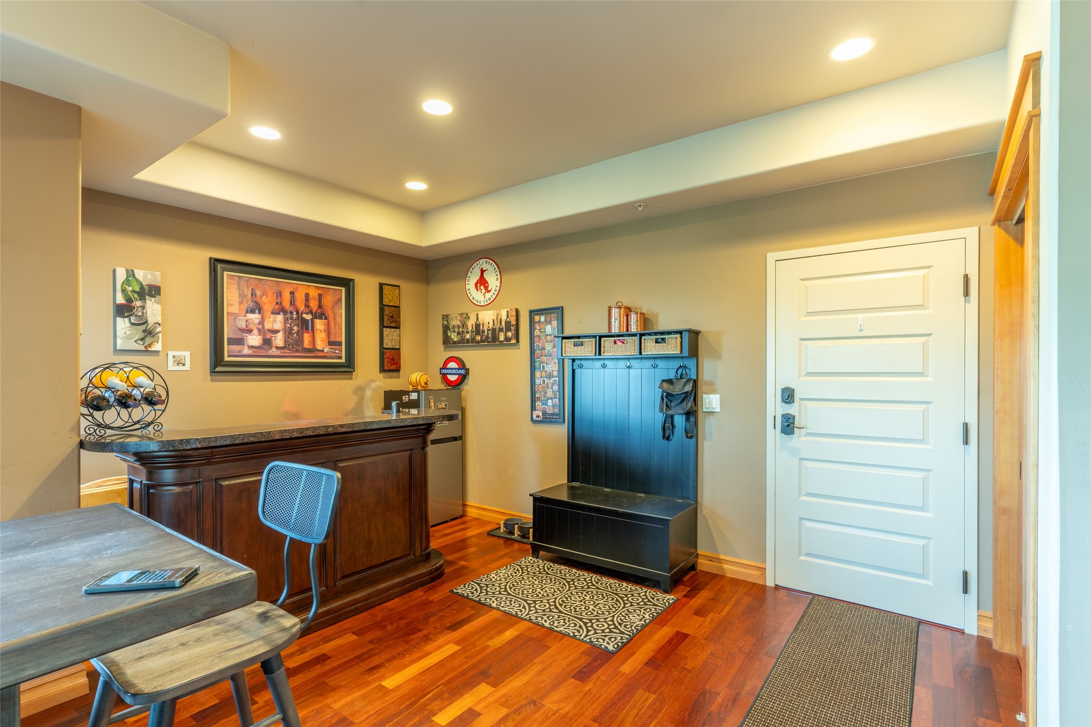 645 Woodland Place 9