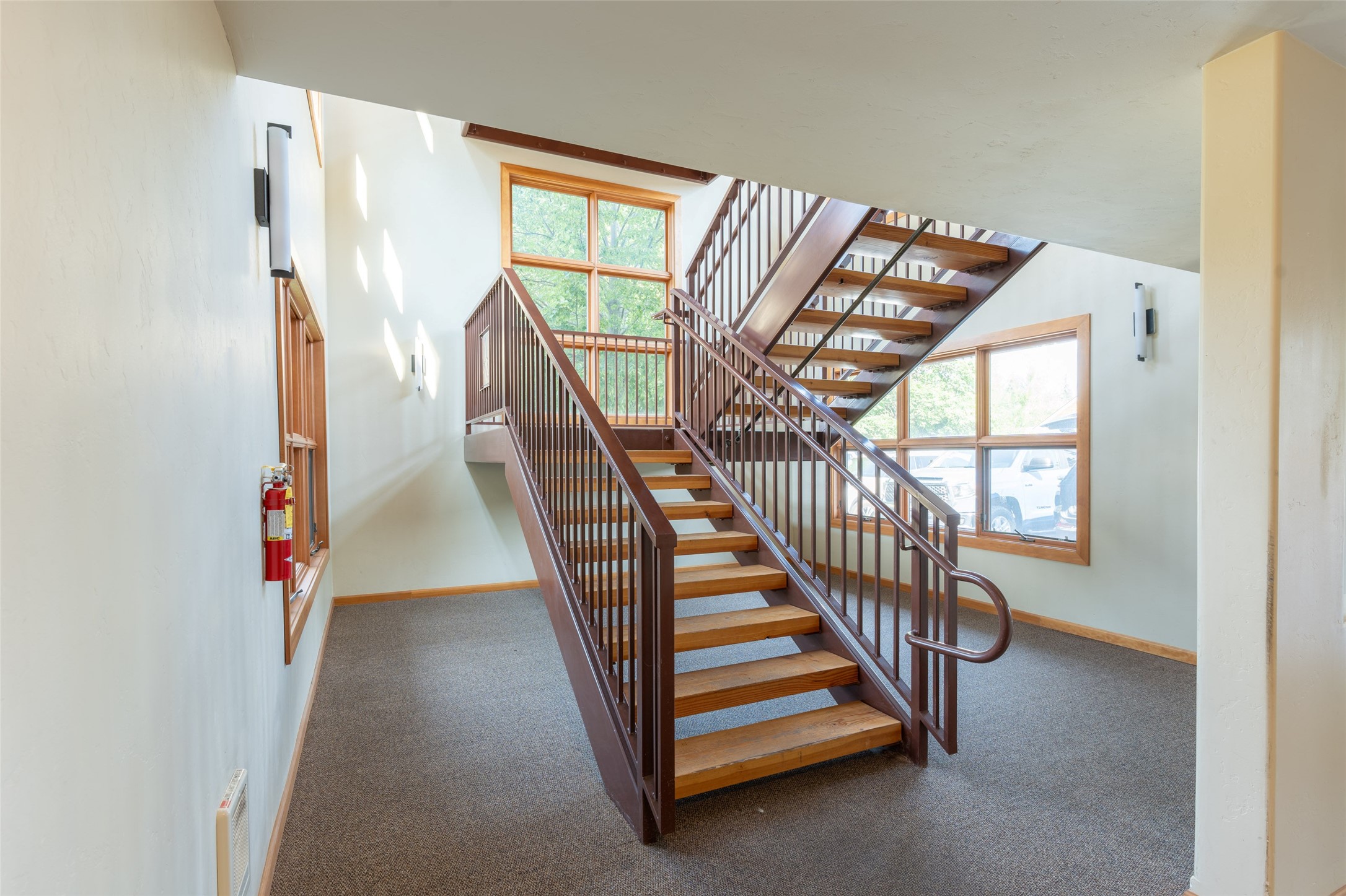 645 Woodland Place 9