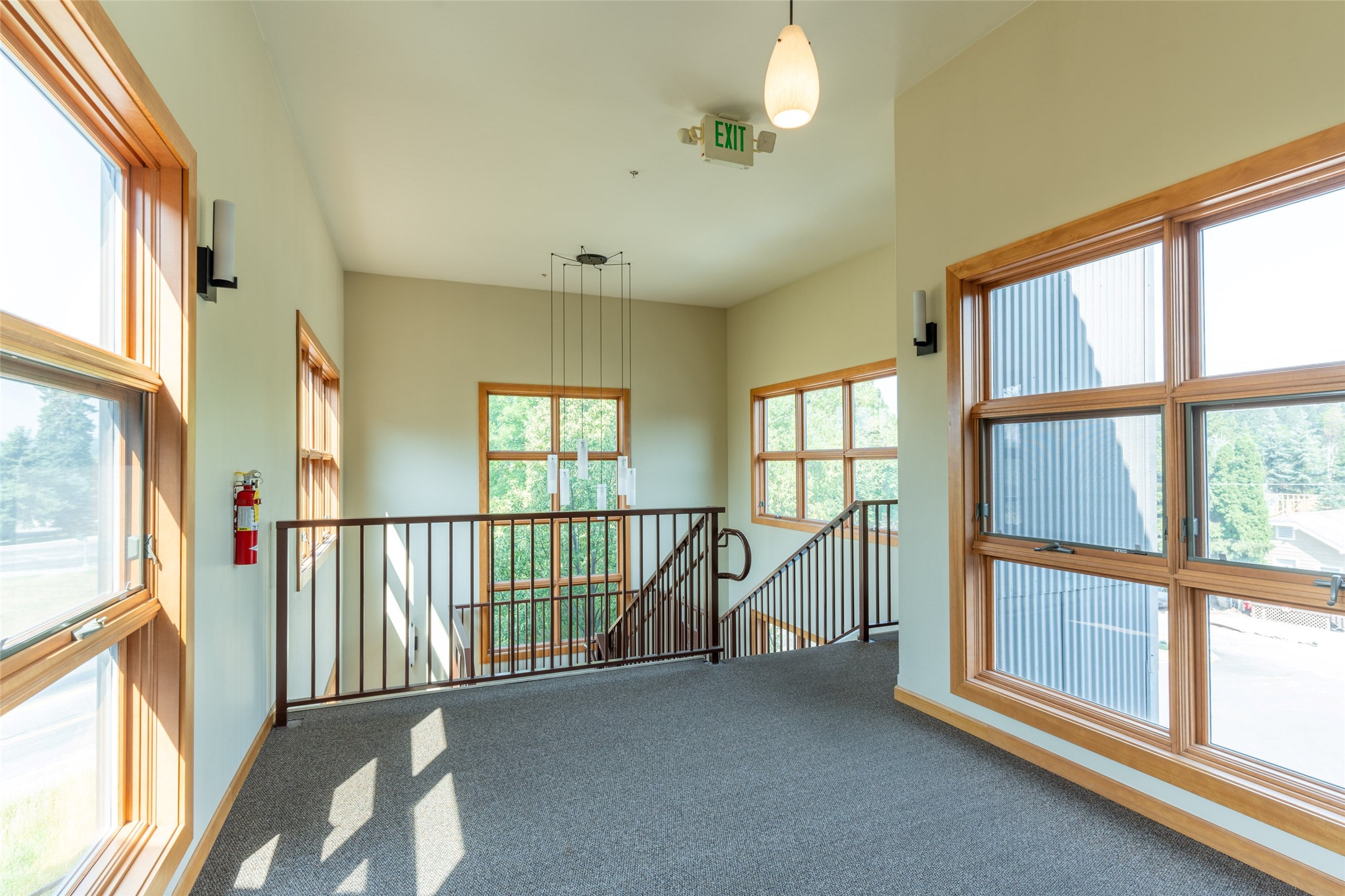 645 Woodland Place 9