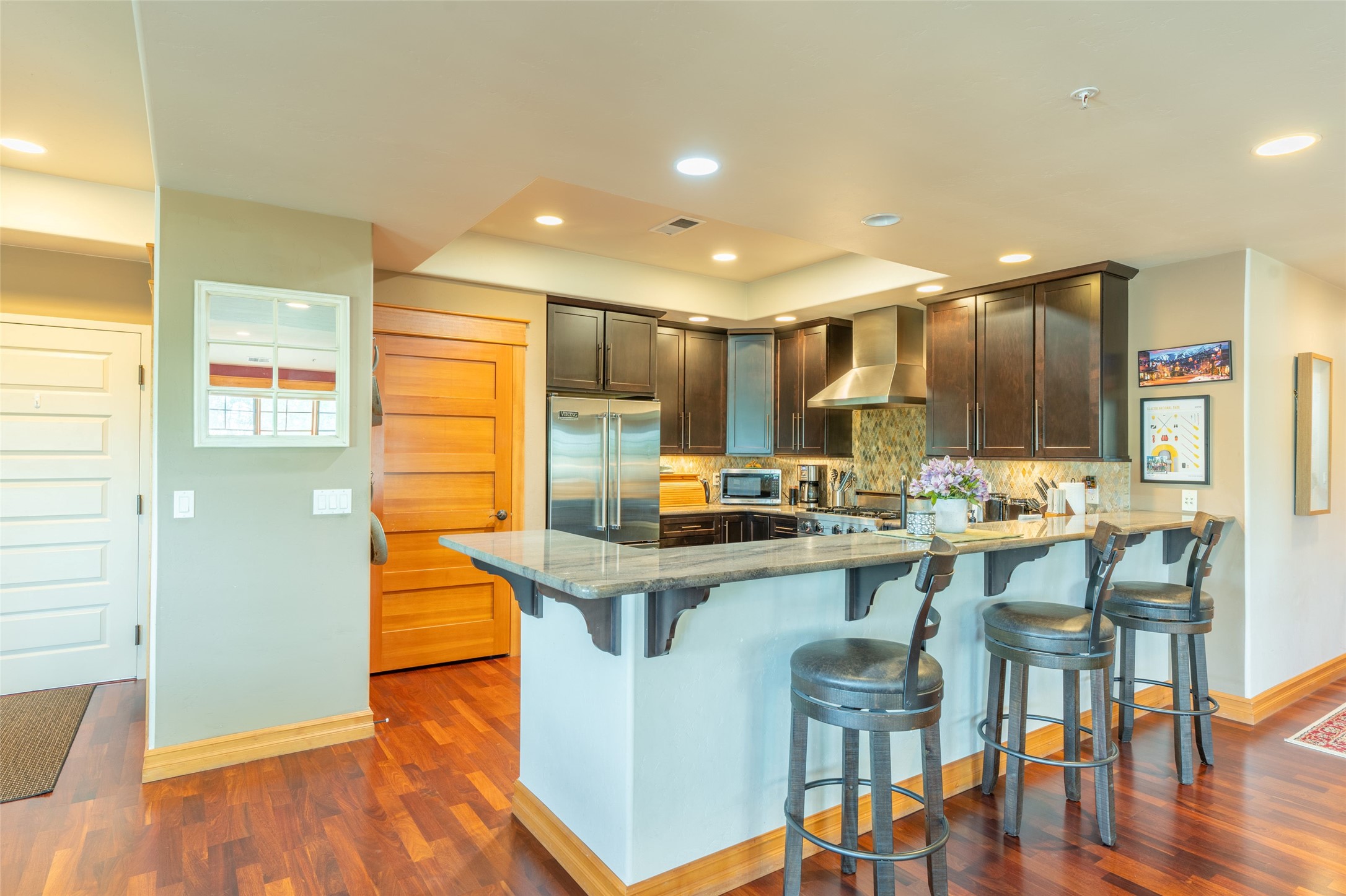 645 Woodland Place 9