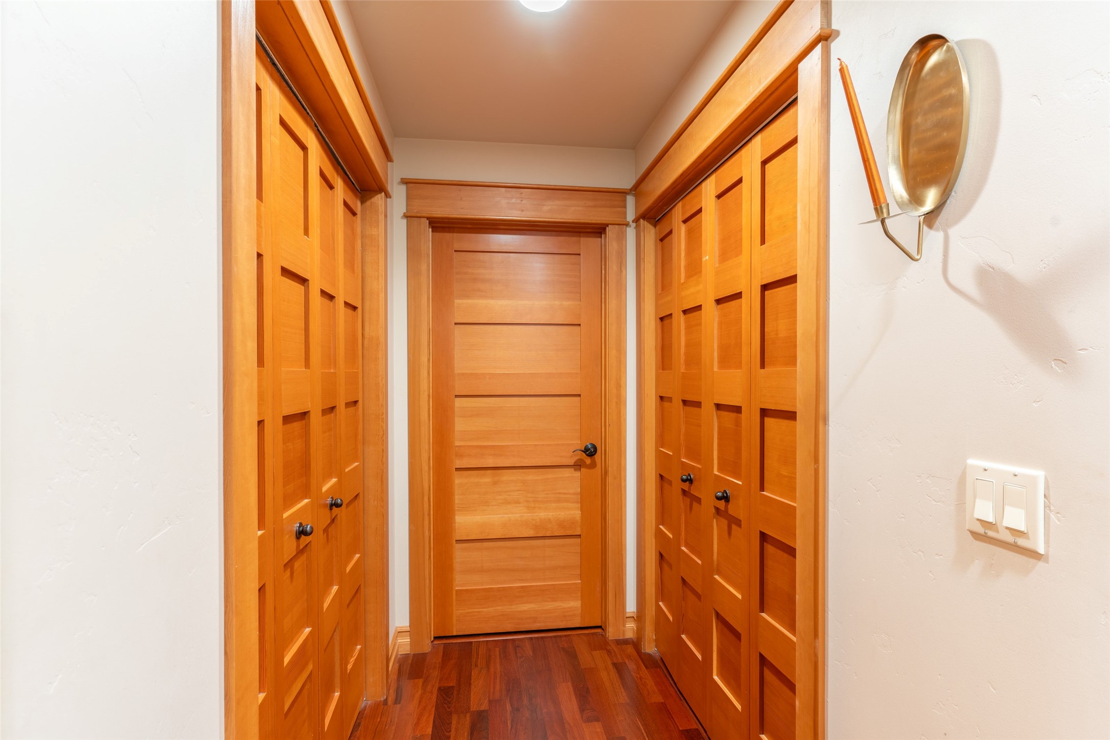 645 Woodland Place 9