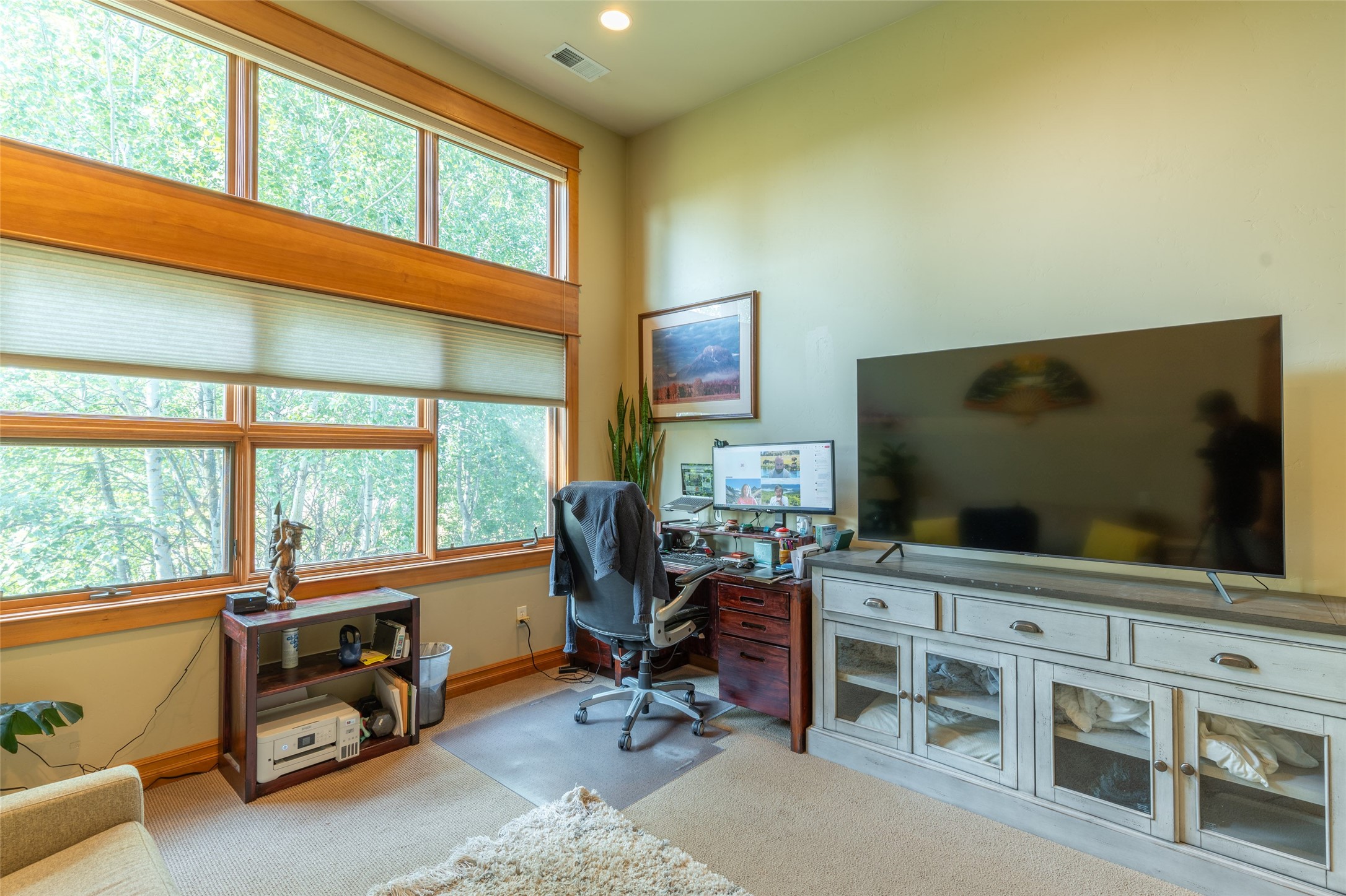 645 Woodland Place 9