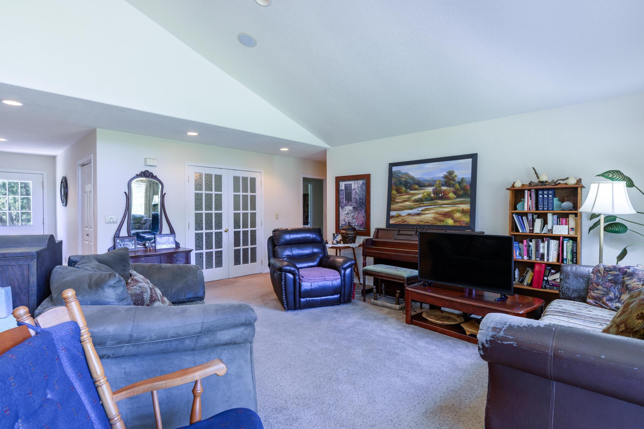 788 Tobacco Road