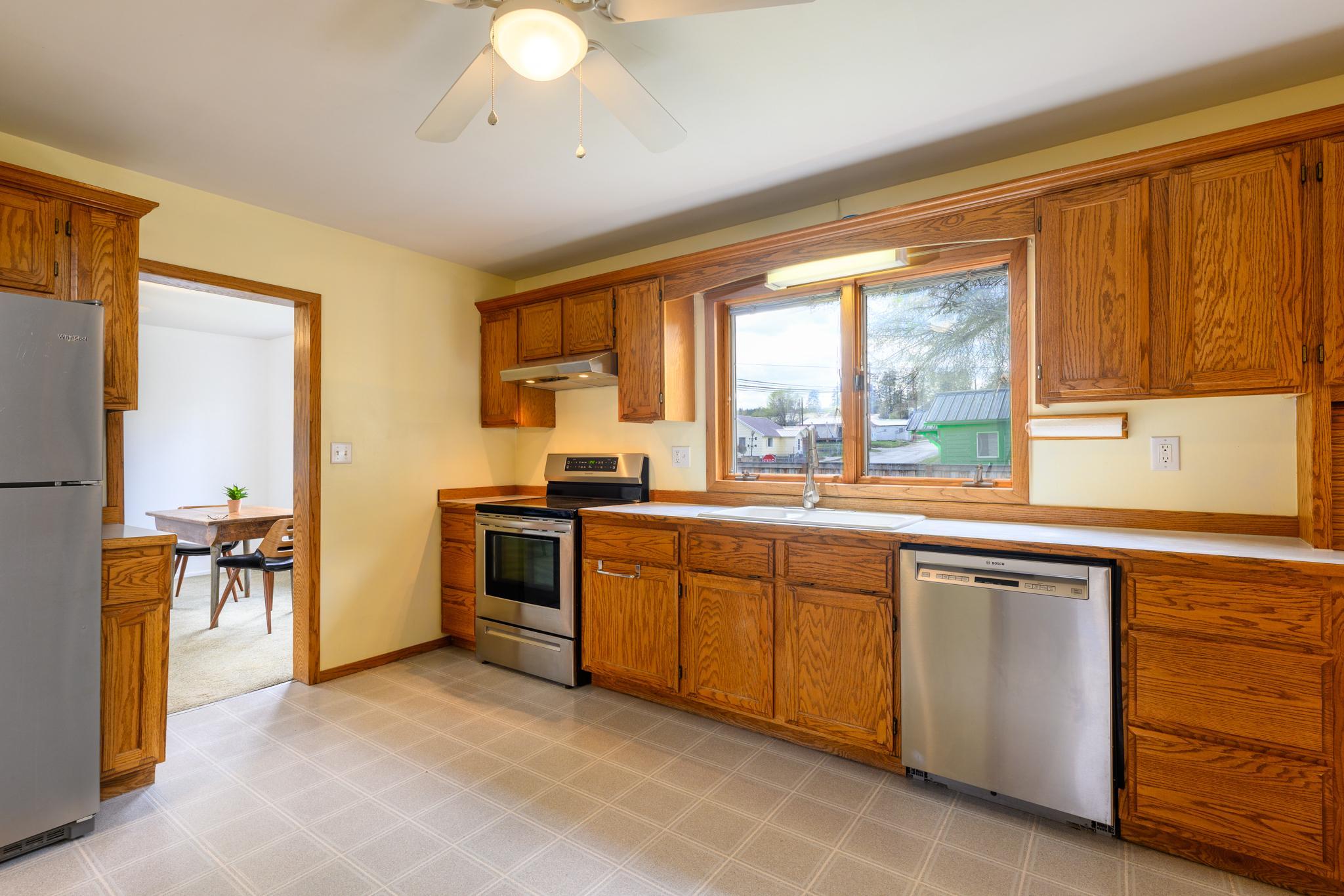 119 4th Street E