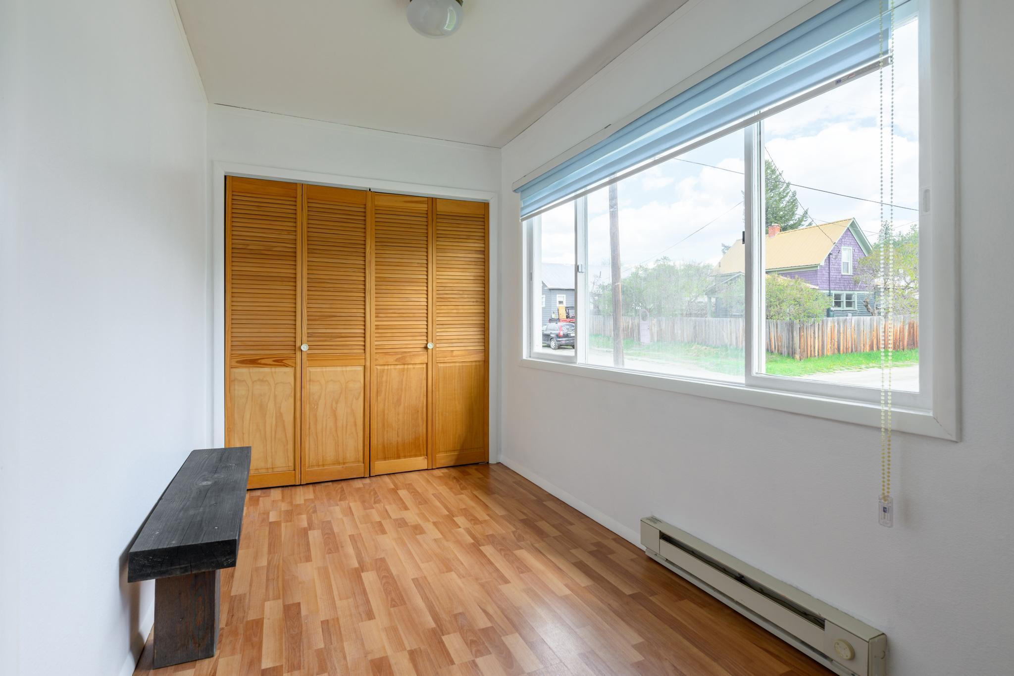 119 4th Street E