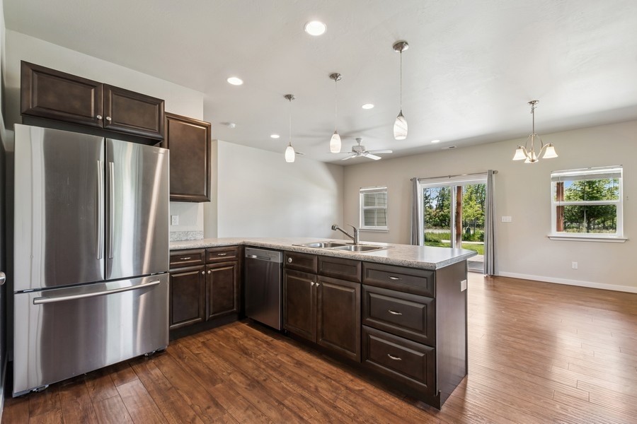 724 Edgewood Place 4A