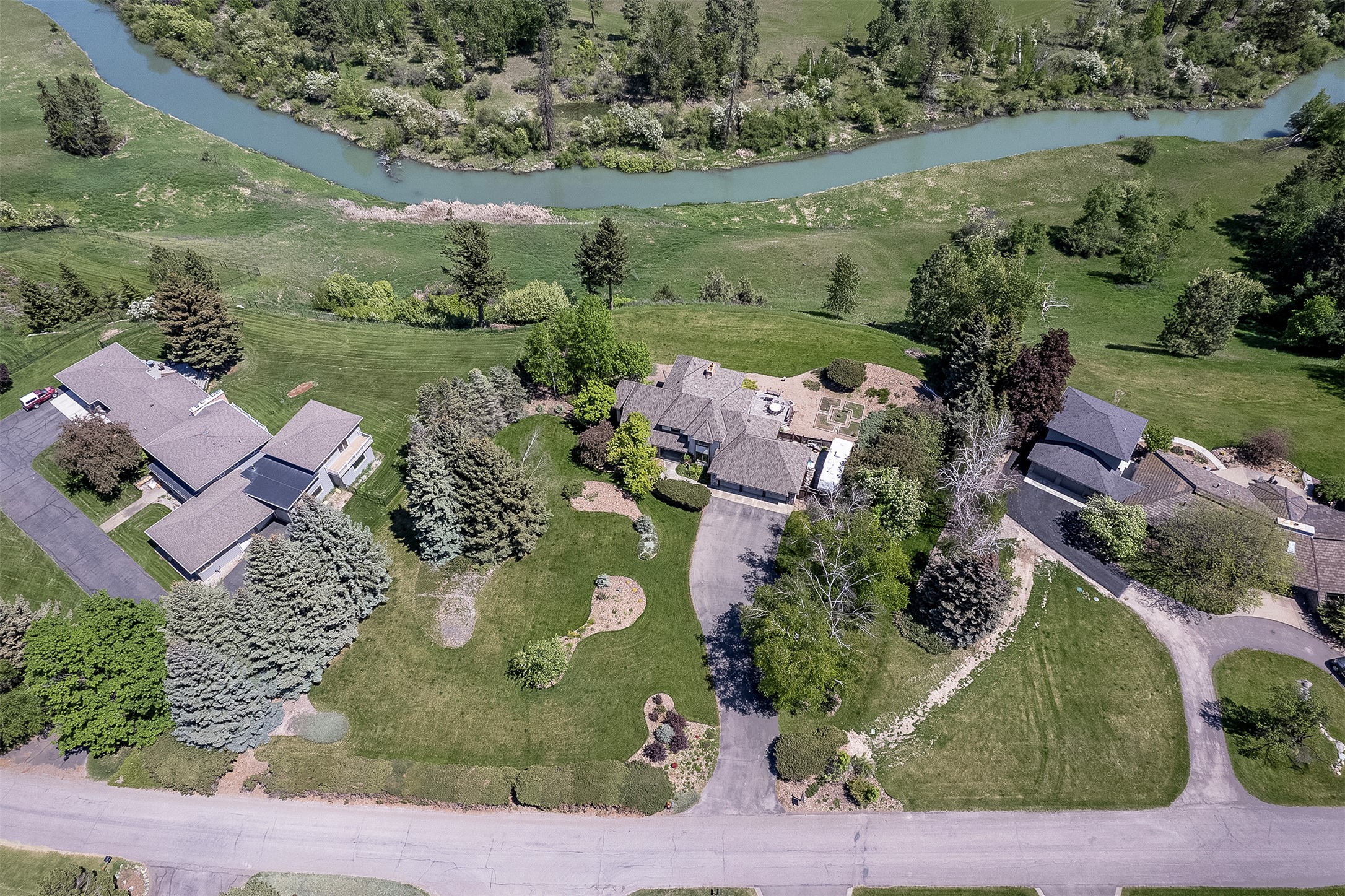 215 Somerset Drive
