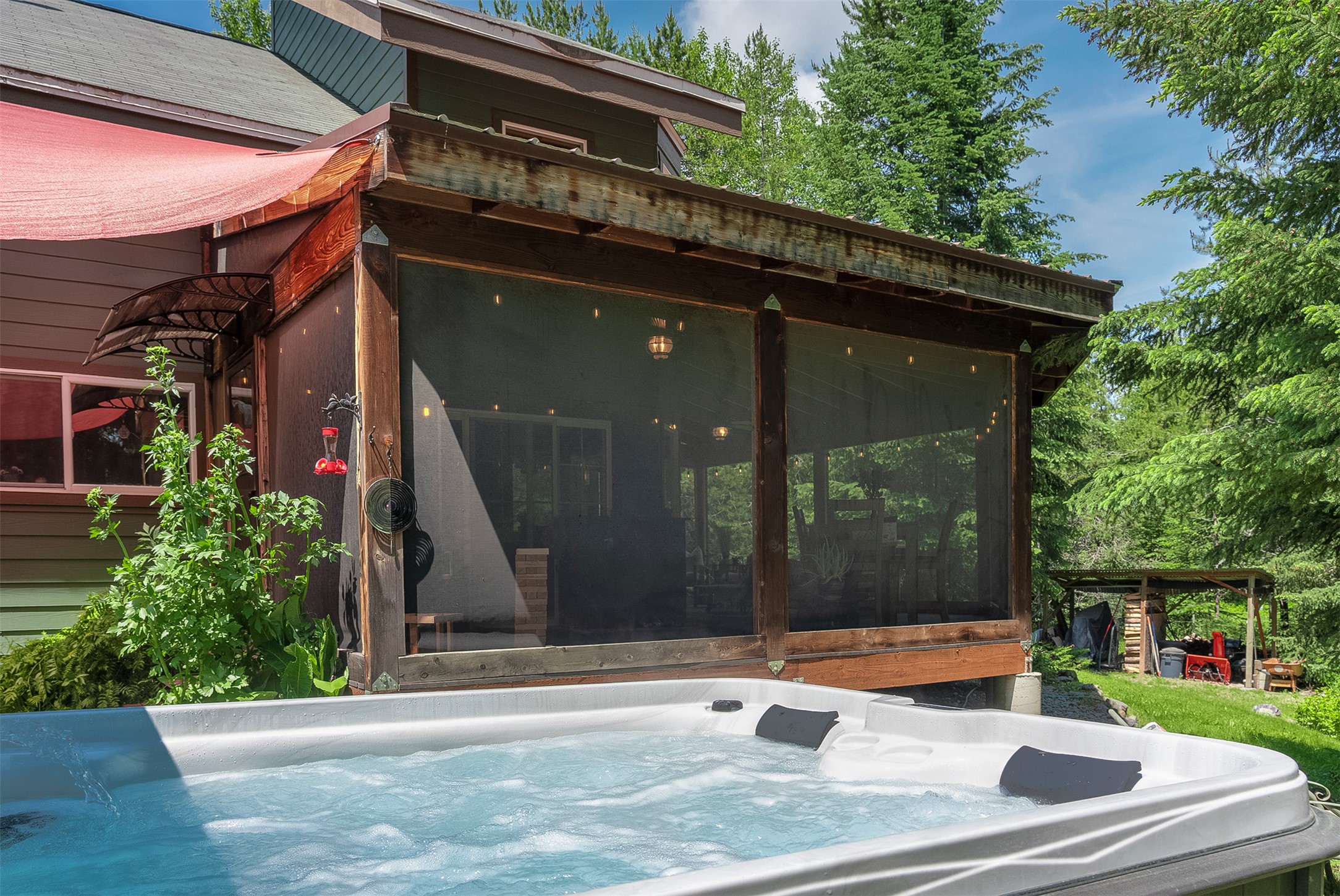 2075 Lion Mountain Loop Road