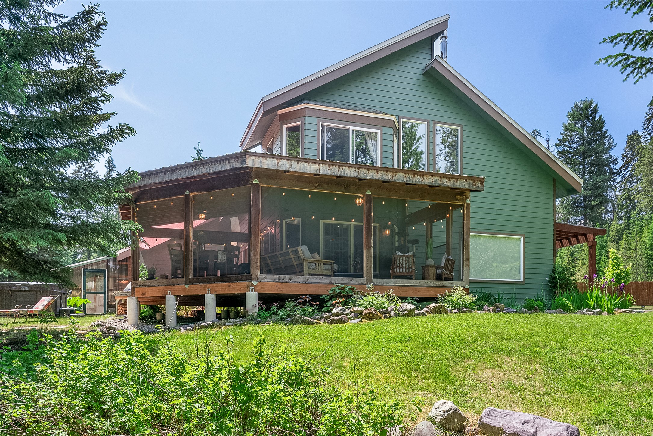 2075 Lion Mountain Loop Road