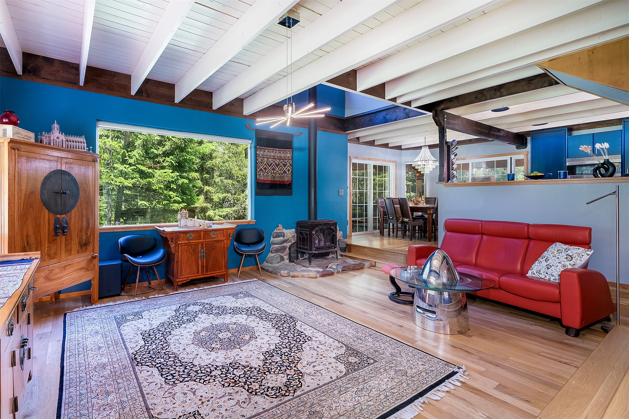 2075 Lion Mountain Loop Road