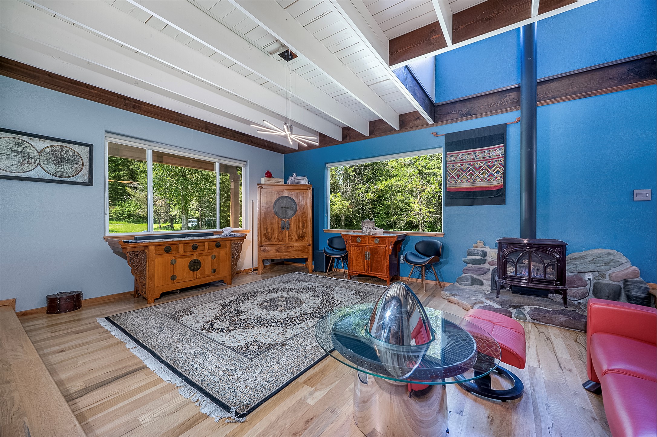 2075 Lion Mountain Loop Road
