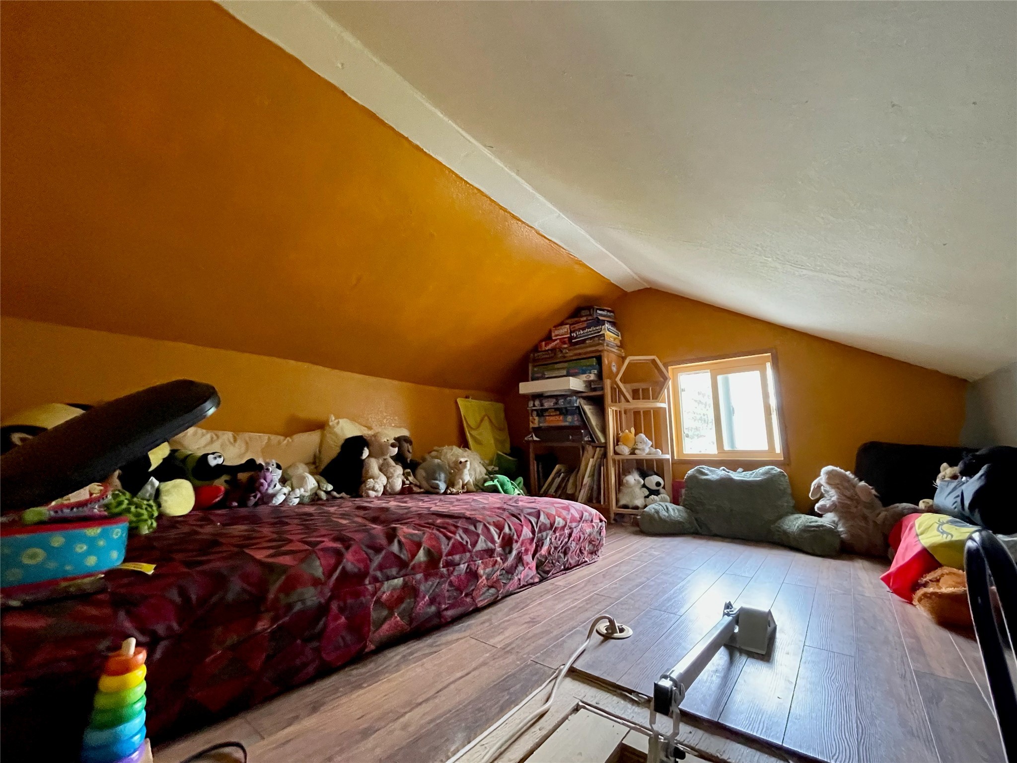 2075 Lion Mountain Loop Road