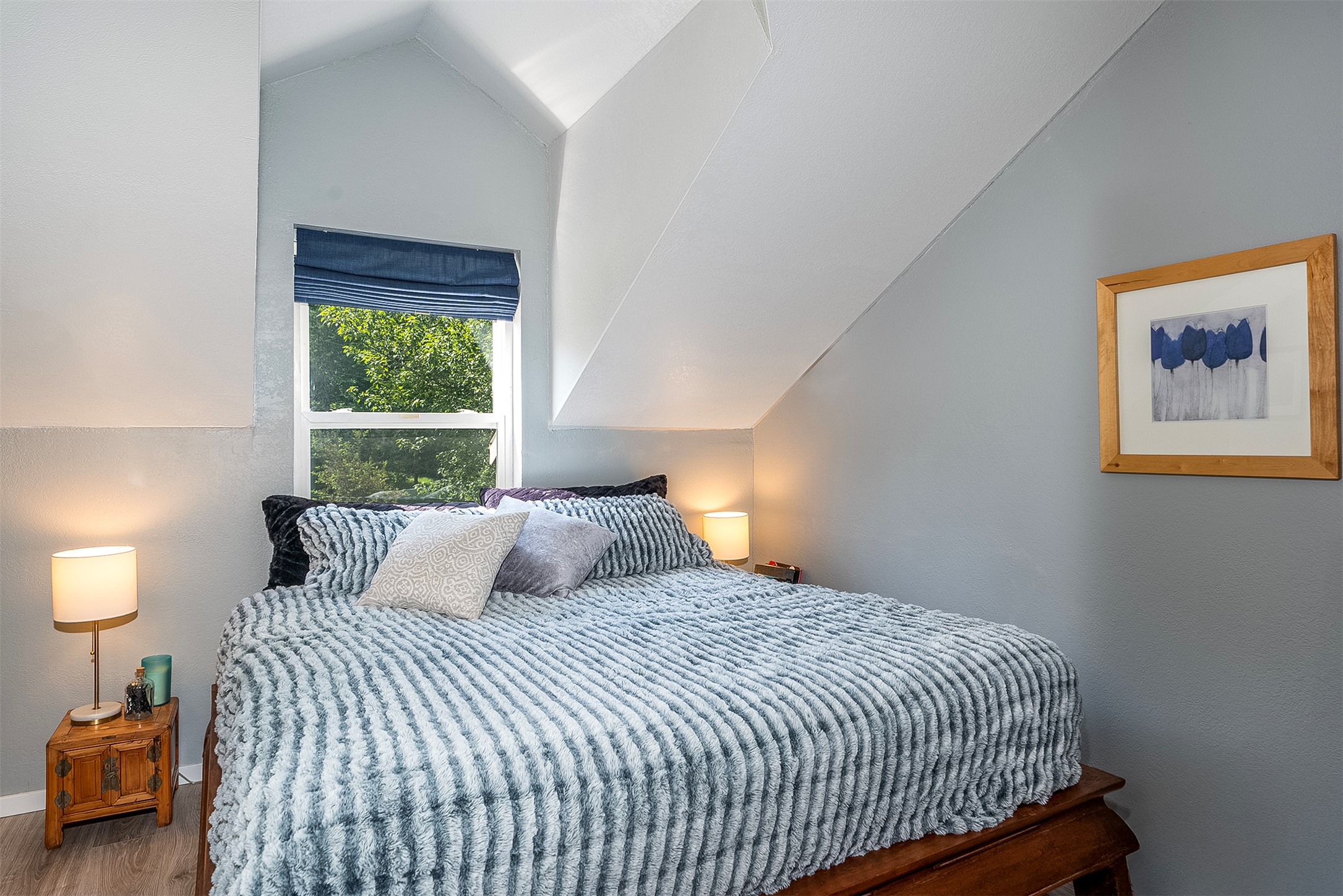 2075 Lion Mountain Loop Road