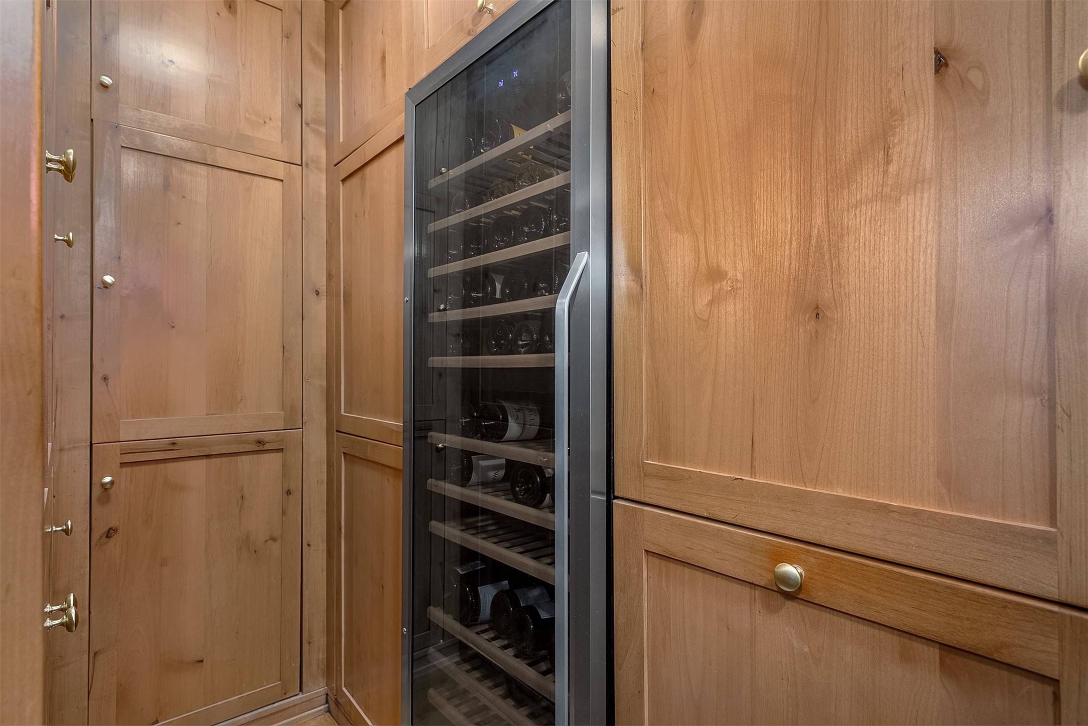 2075 Lion Mountain Loop Road