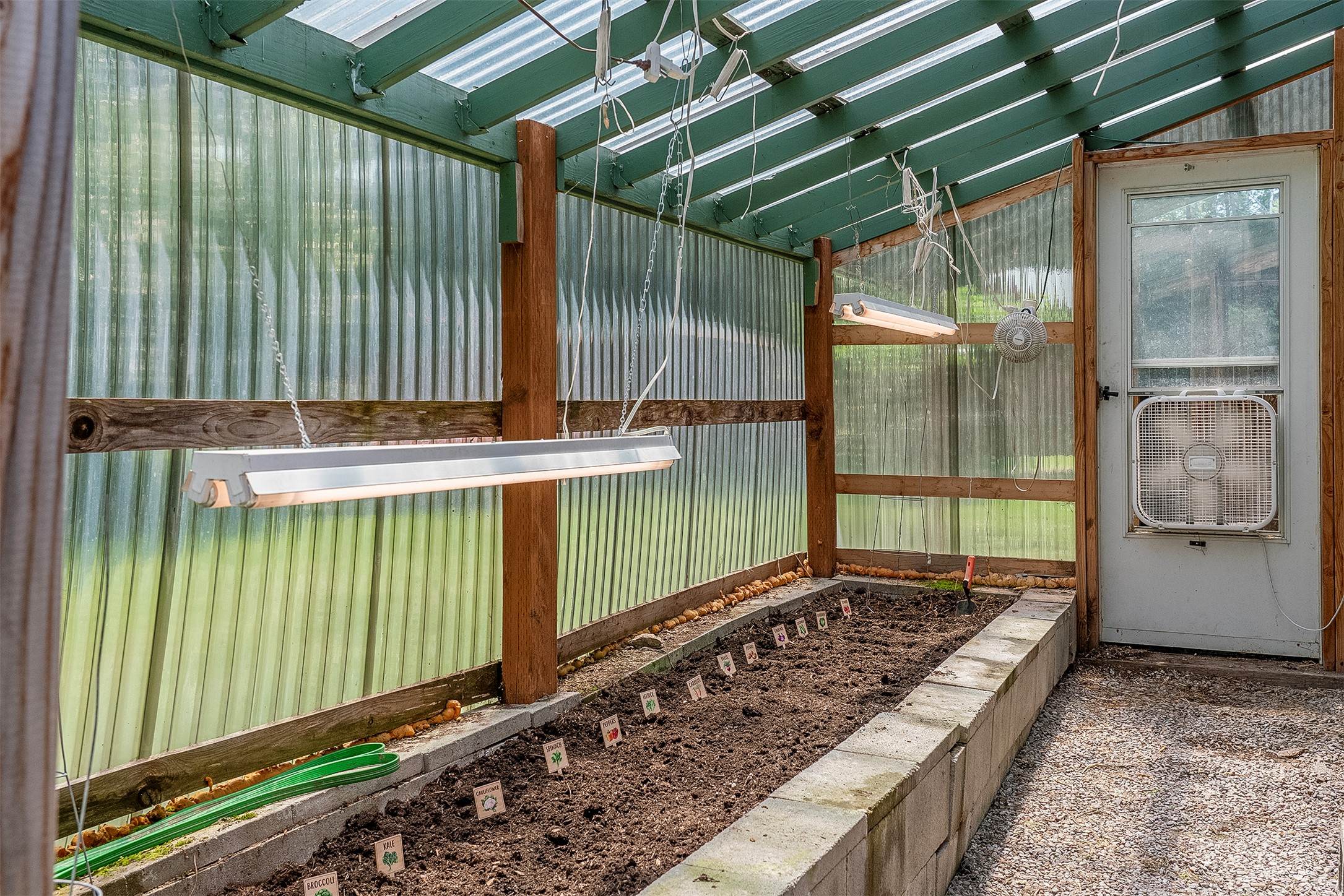 2075 Lion Mountain Loop Road