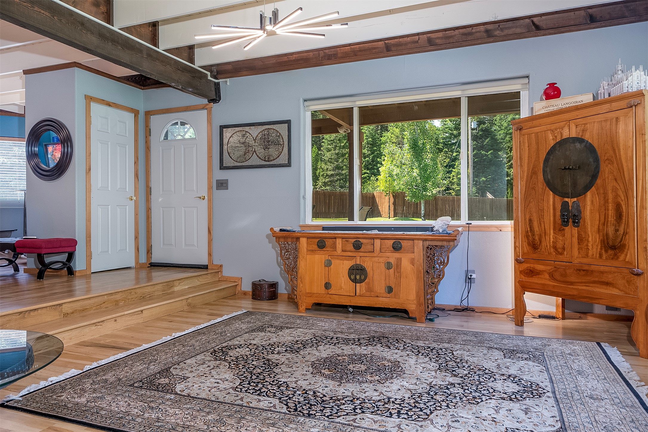 2075 Lion Mountain Loop Road