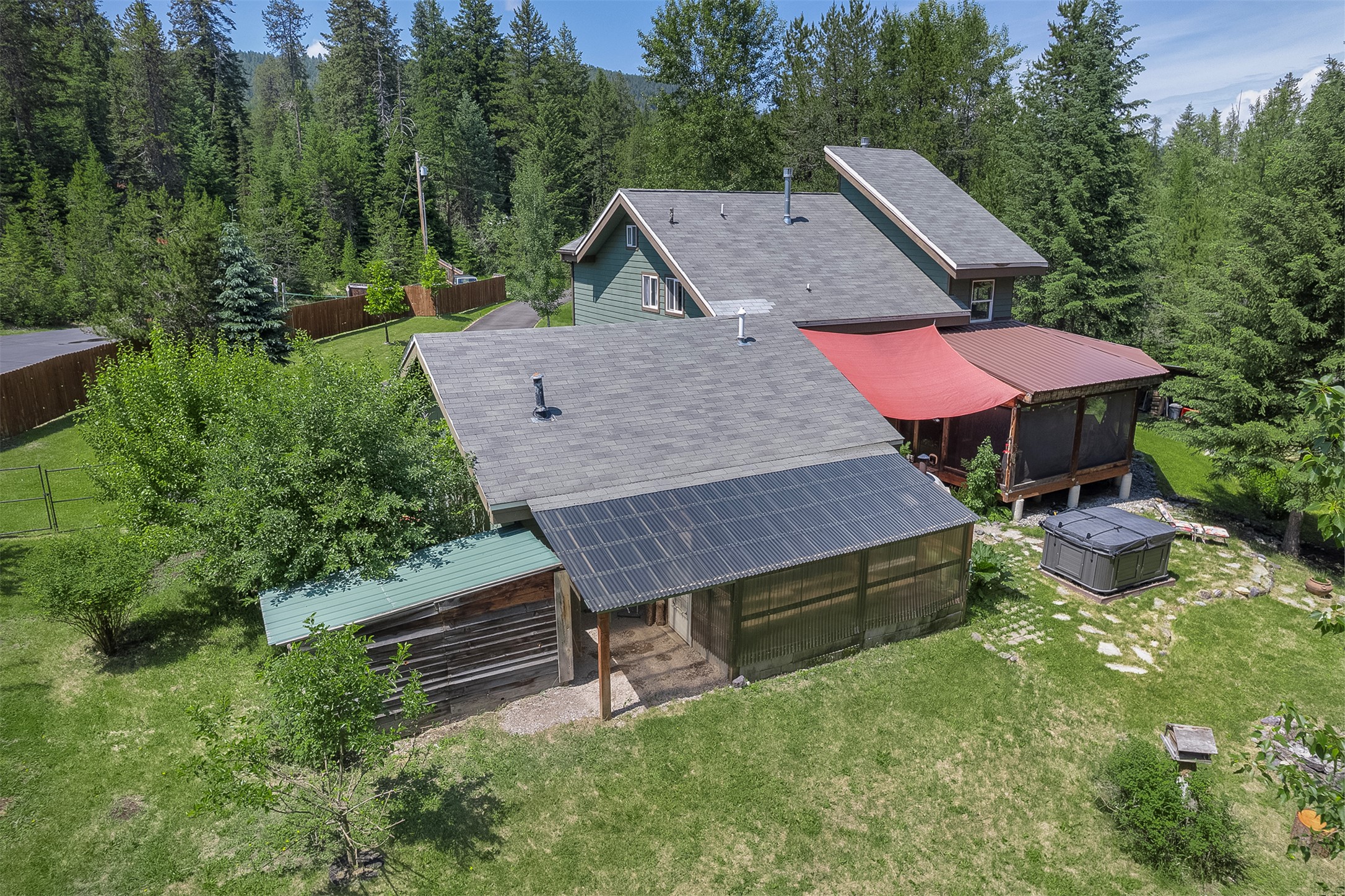 2075 Lion Mountain Loop Road