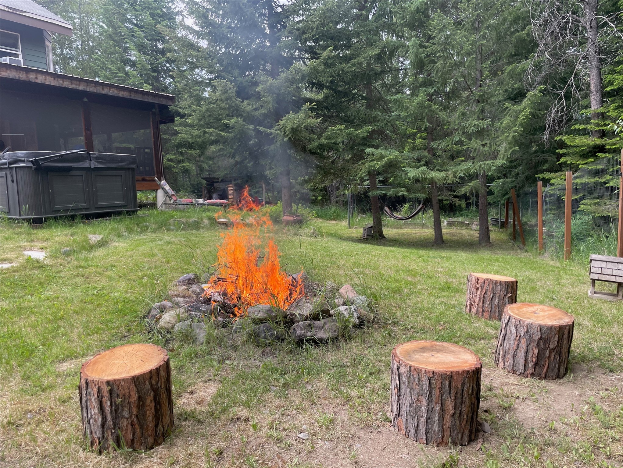 2075 Lion Mountain Loop Road