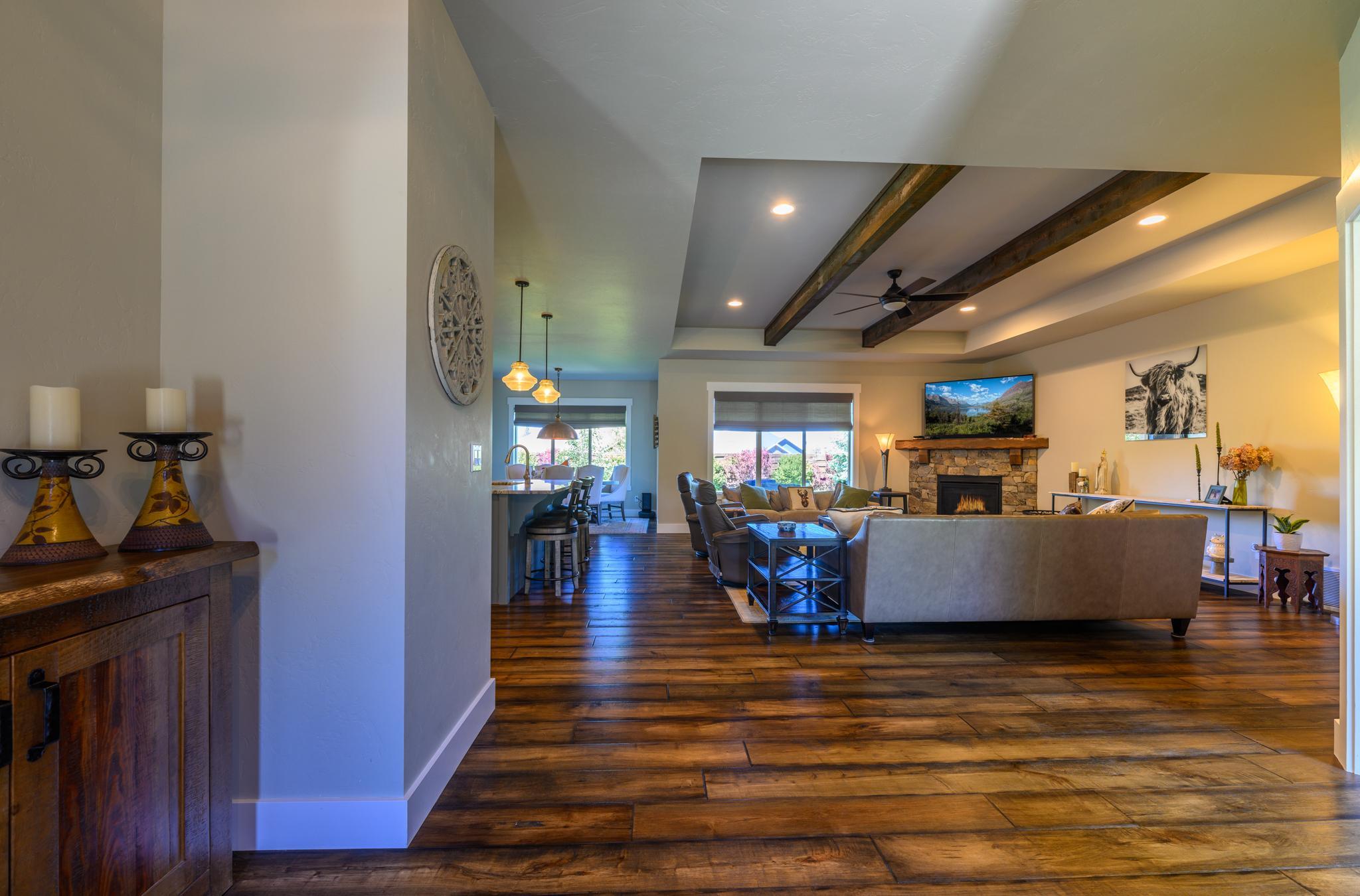 135 E Swift Creek Way