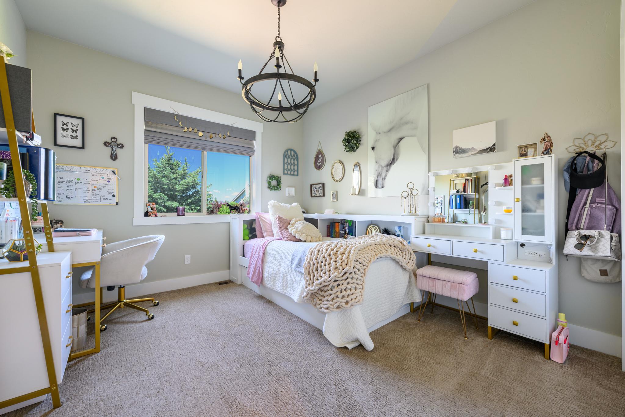 135 E Swift Creek Way