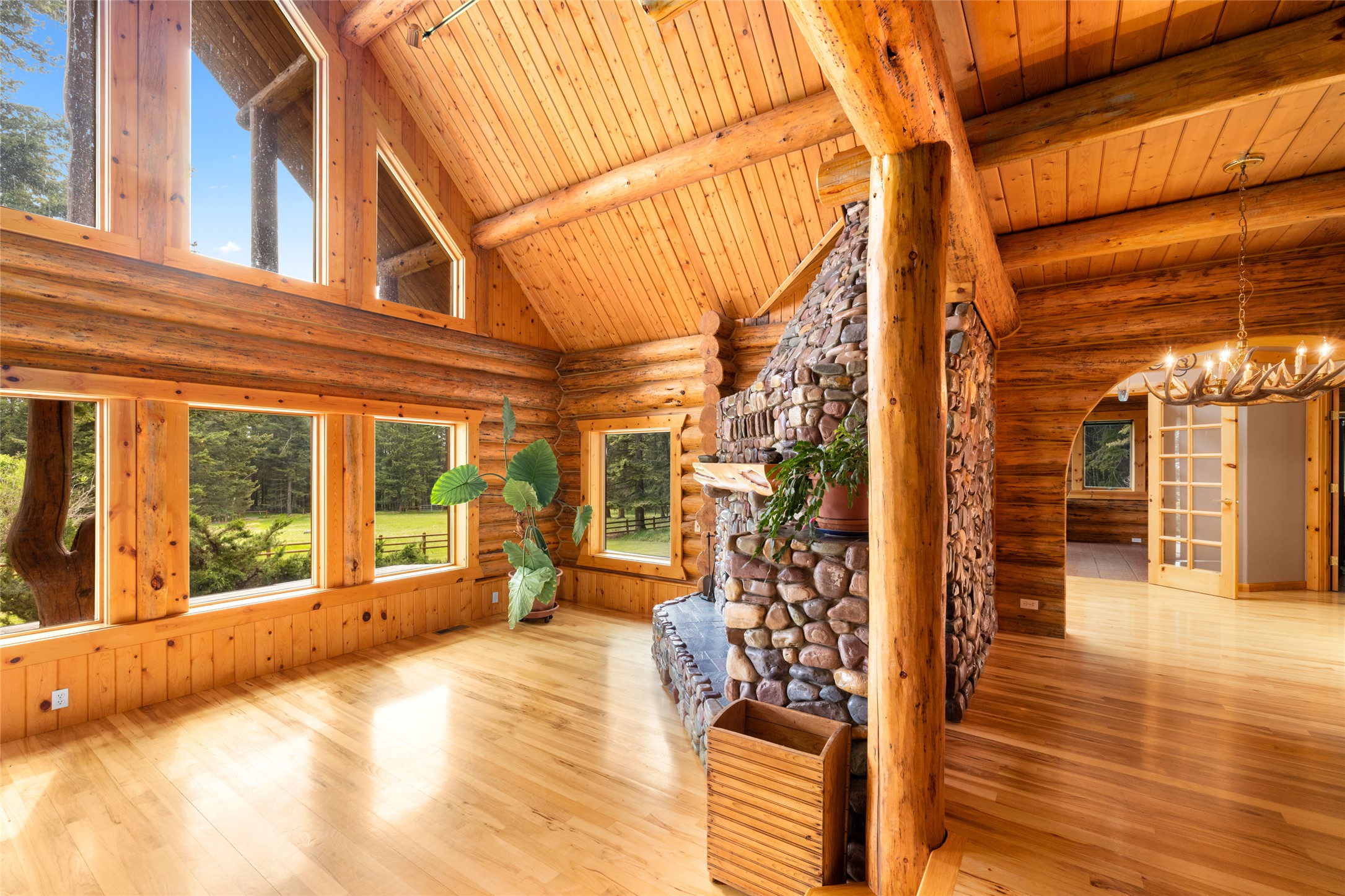 1473 Foothill Road