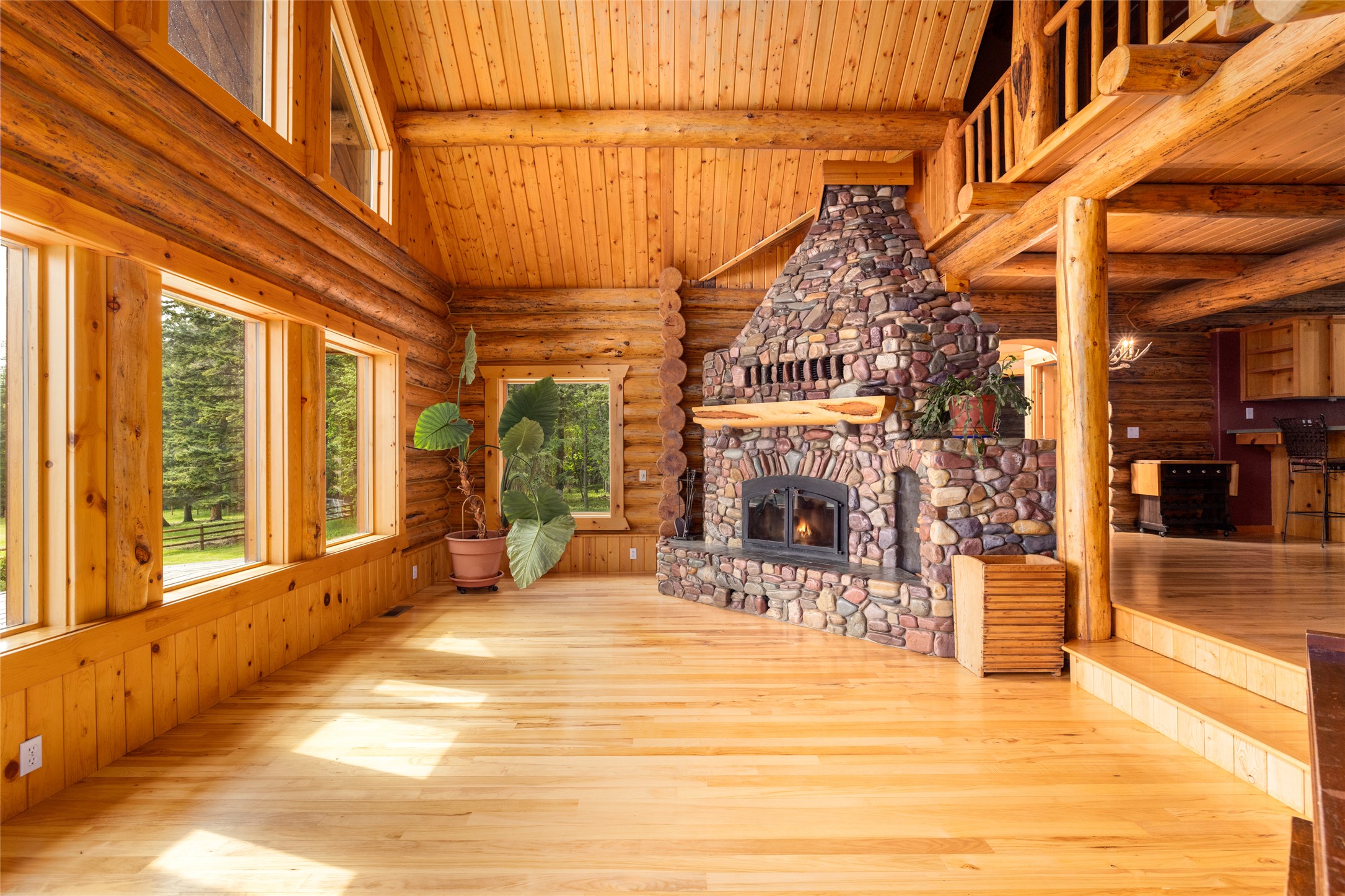 1473 Foothill Road
