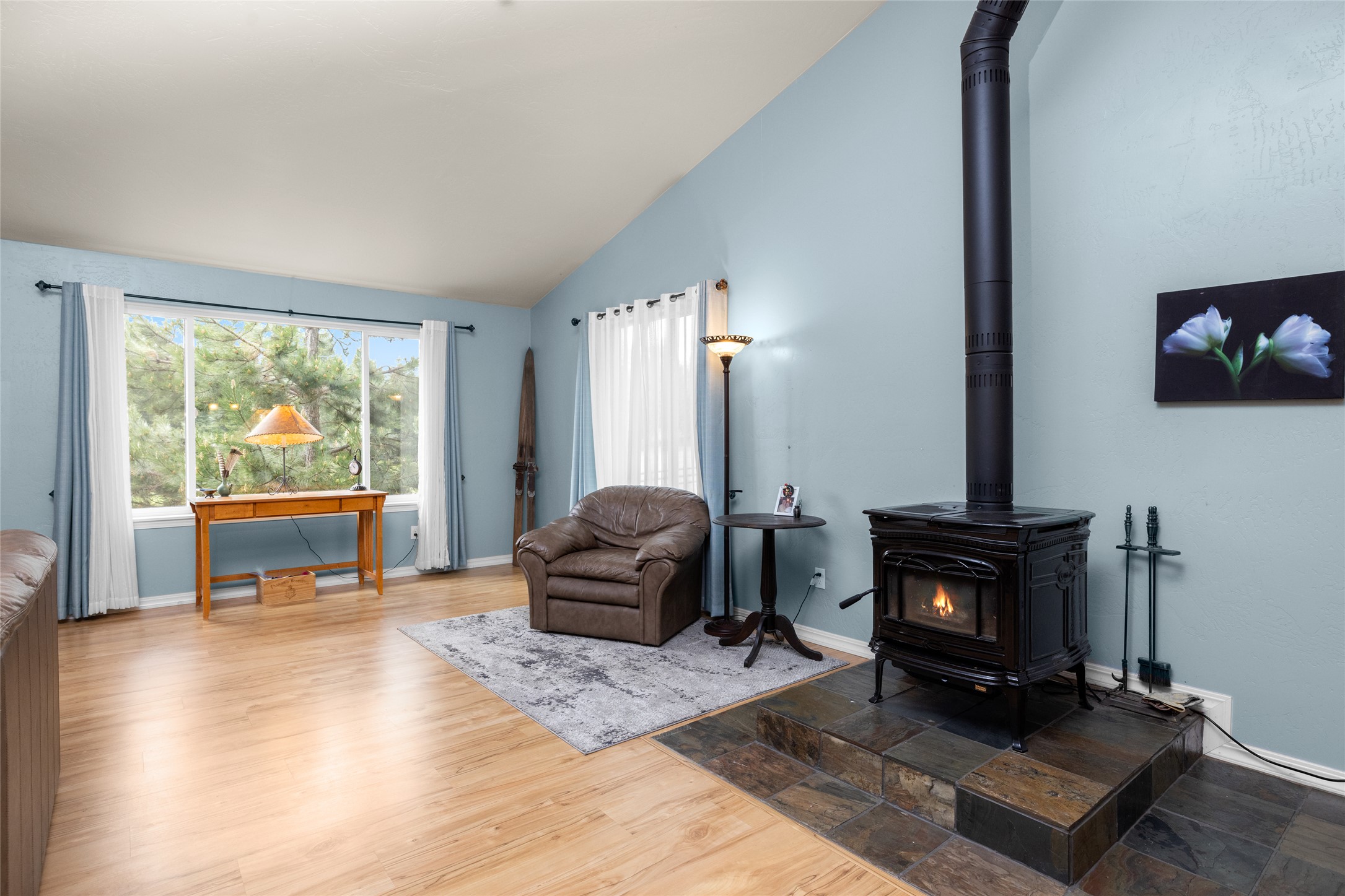 1473 Foothill Road