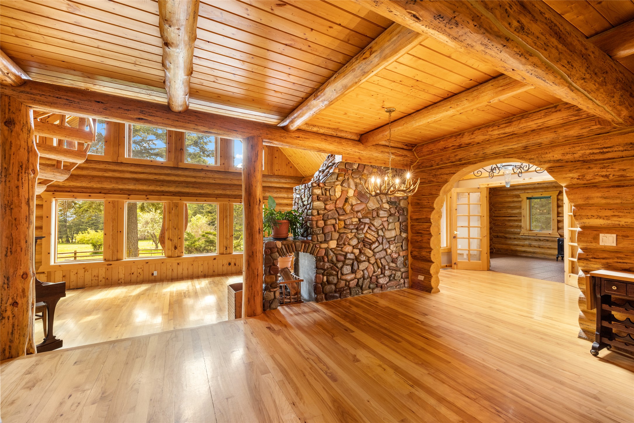 1473 Foothill Road