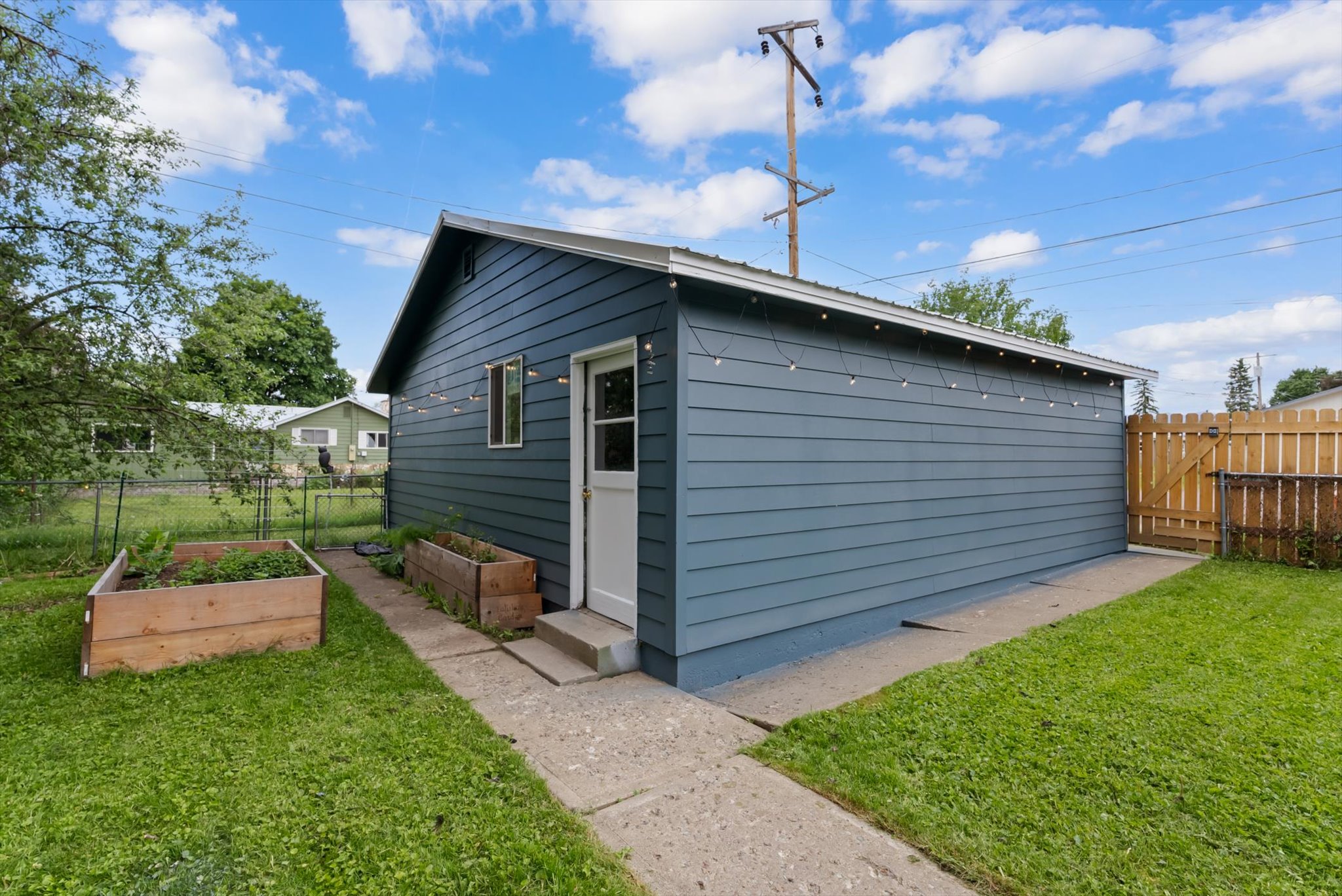 1108 4th Avenue W