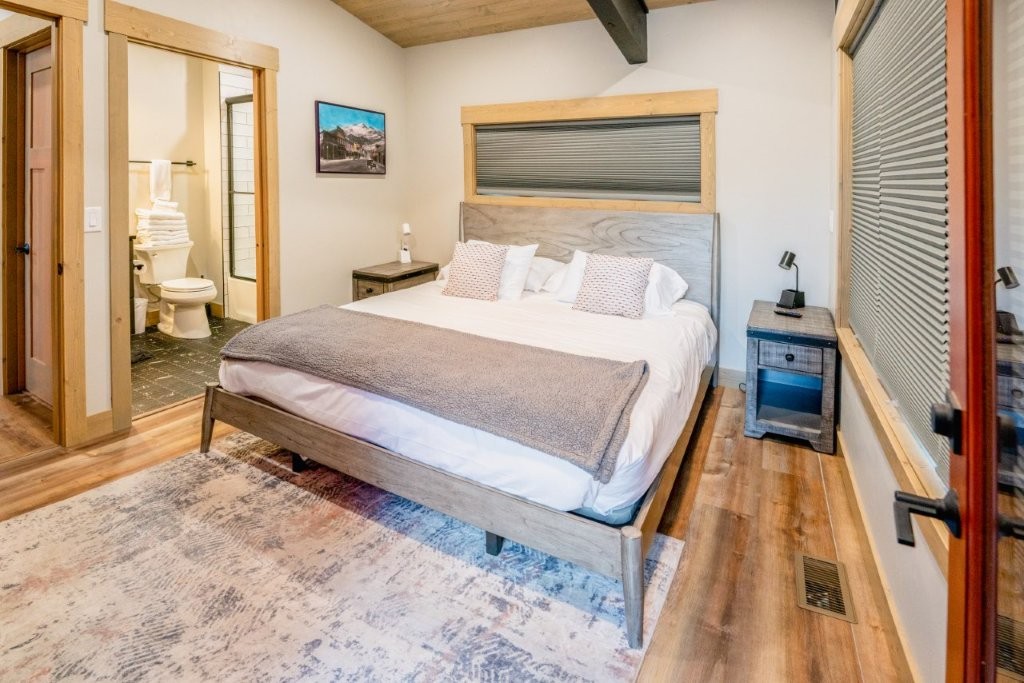 1331 Nelson Lane Cabin I