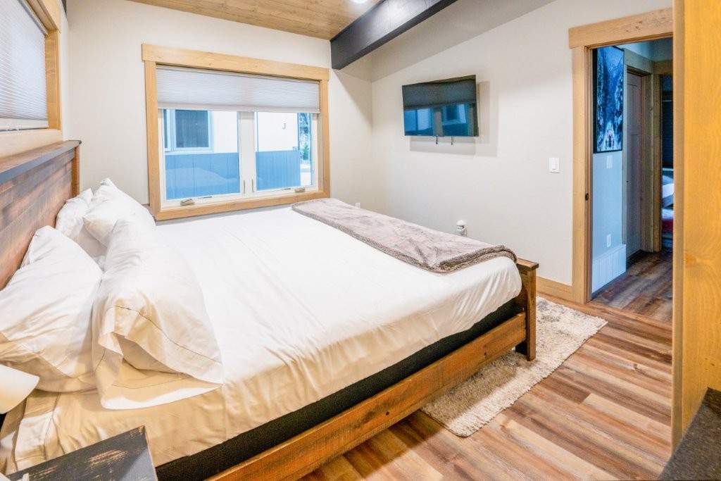 1331 Nelson Lane Cabin I