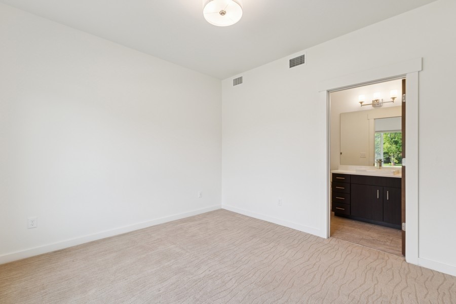 147 Hawthorne Court B