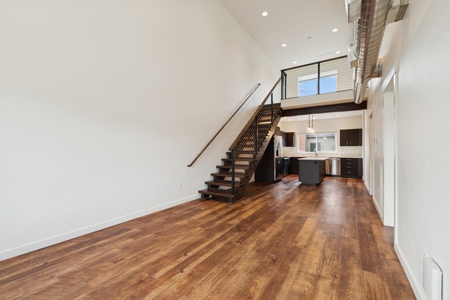 147 Hawthorne Court B