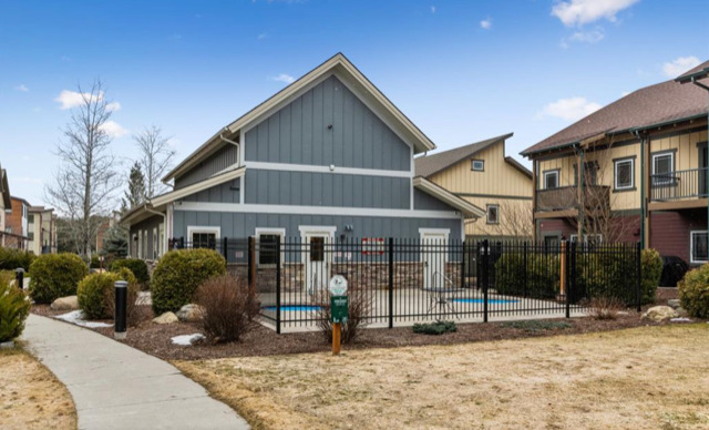 147 Hawthorne Court B