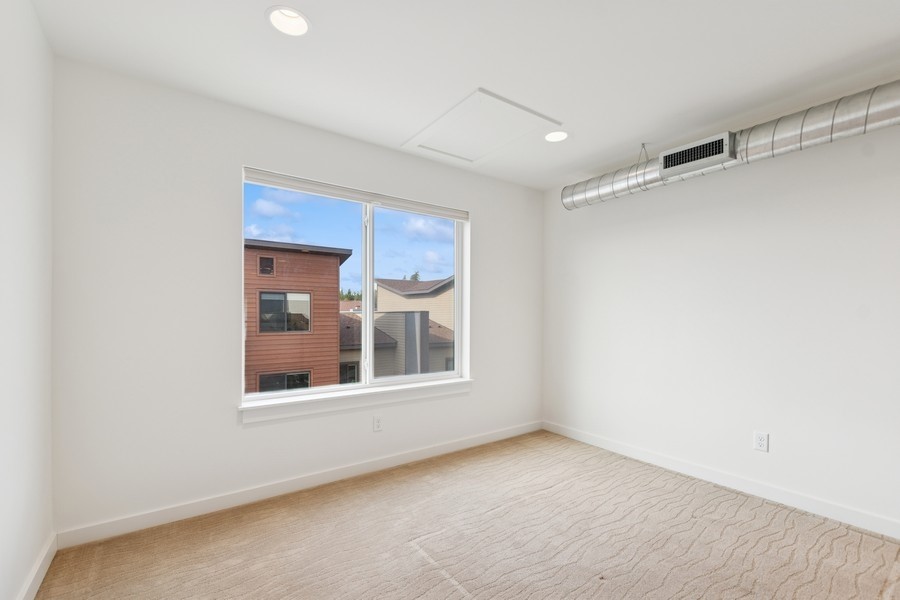 147 Hawthorne Court B