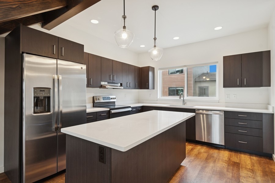 147 Hawthorne Court B