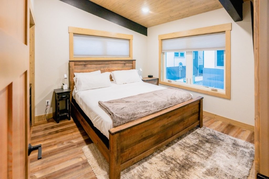 1331 Nelson Lane Cabin H
