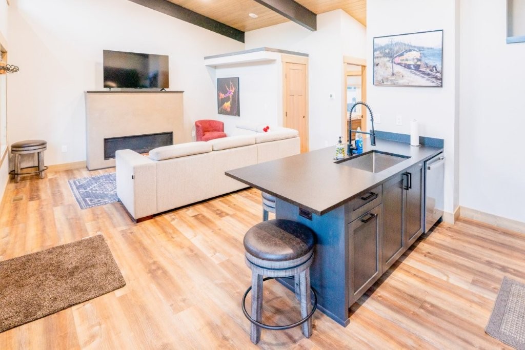 1331 Nelson Lane Cabin H