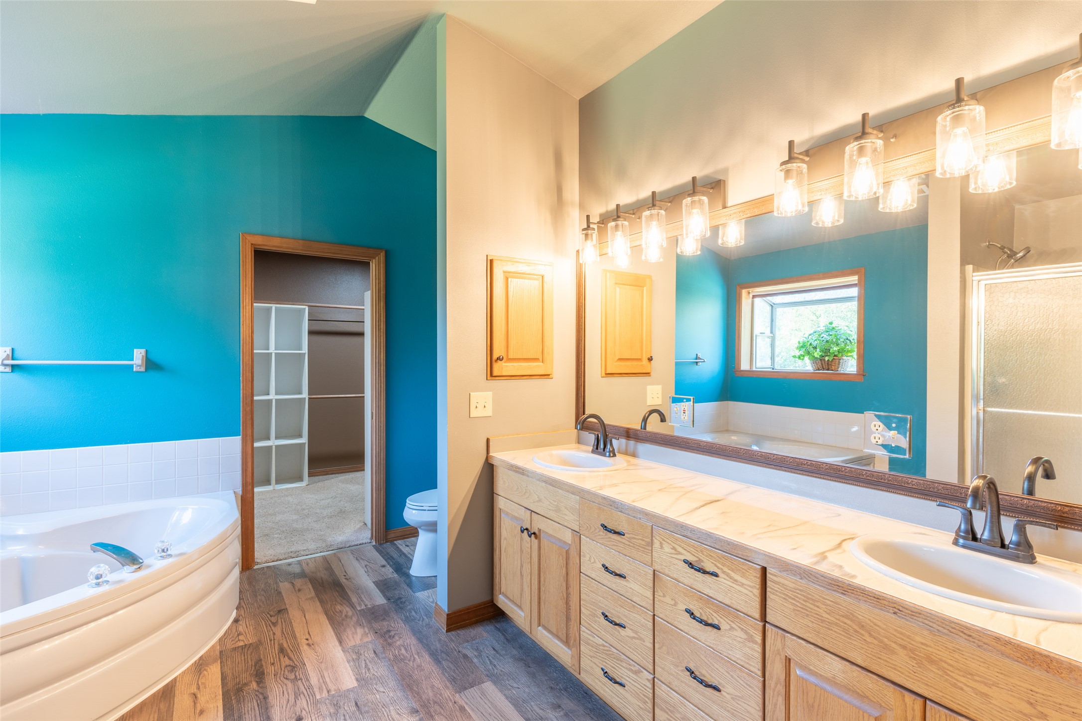 125 Old Morris Trail