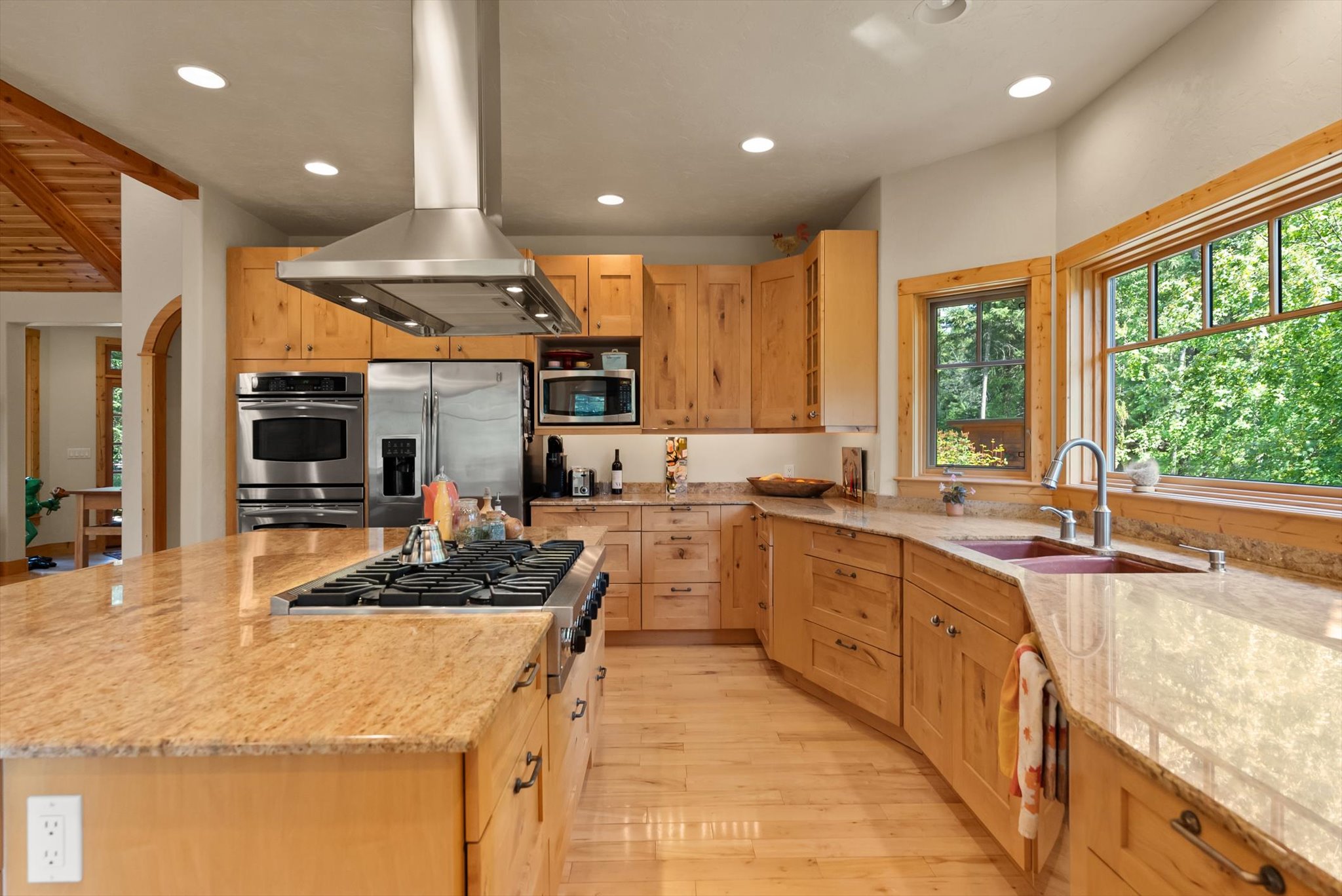 2506 E Lakeshore Drive 