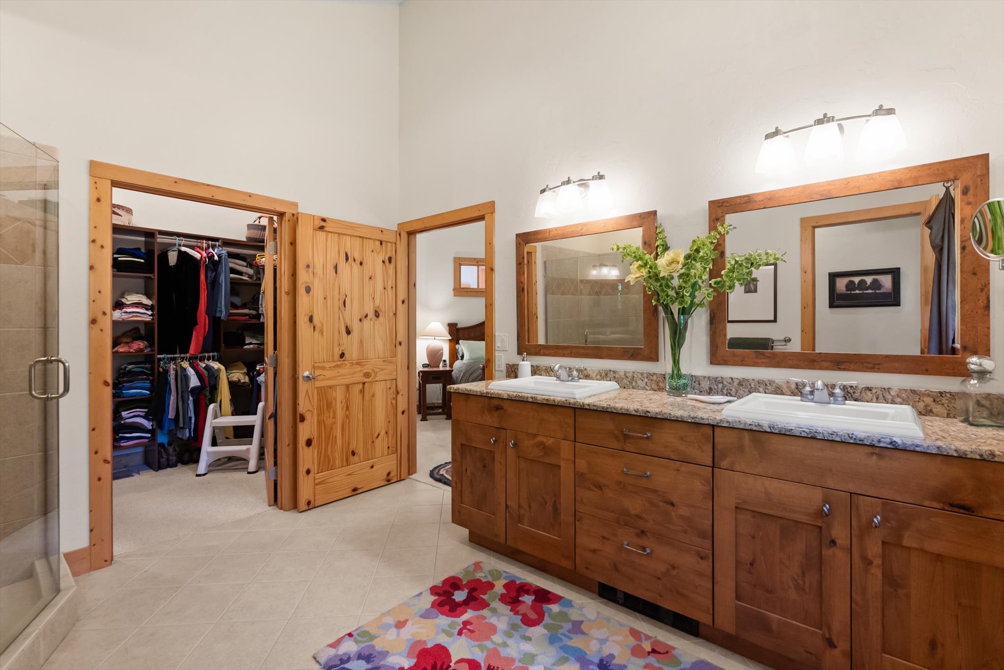 2506 E Lakeshore Drive 