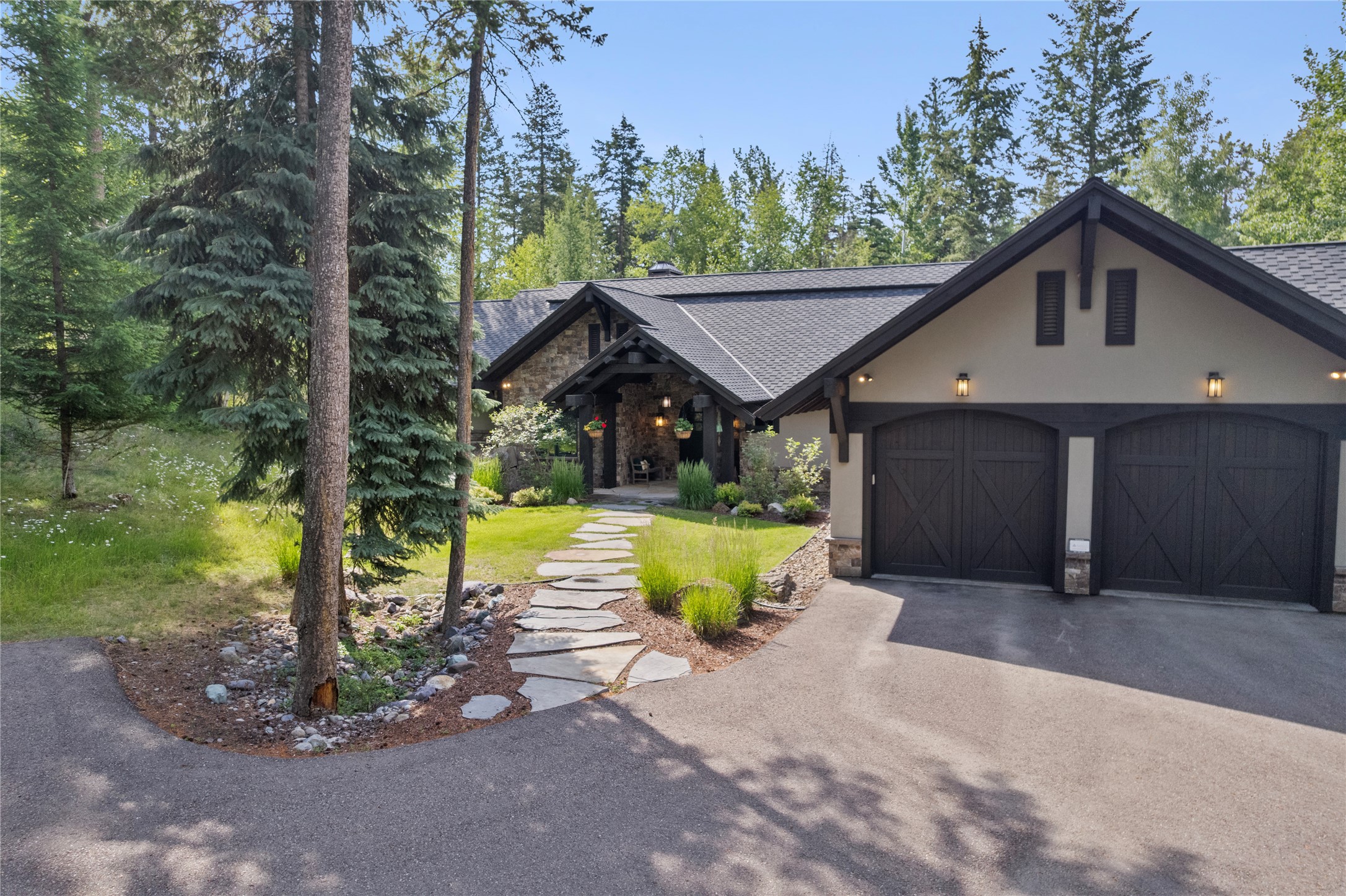 1 Ridge Crest Court