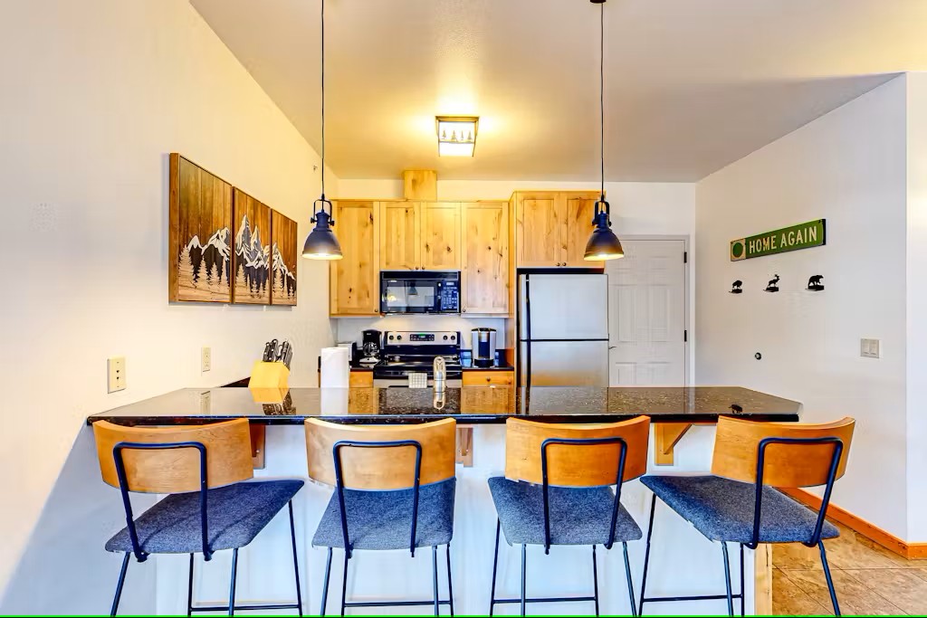 3832 Tamarack Avenue 2B