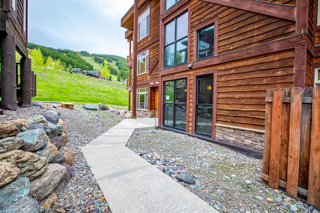 3832 Tamarack Avenue 2B